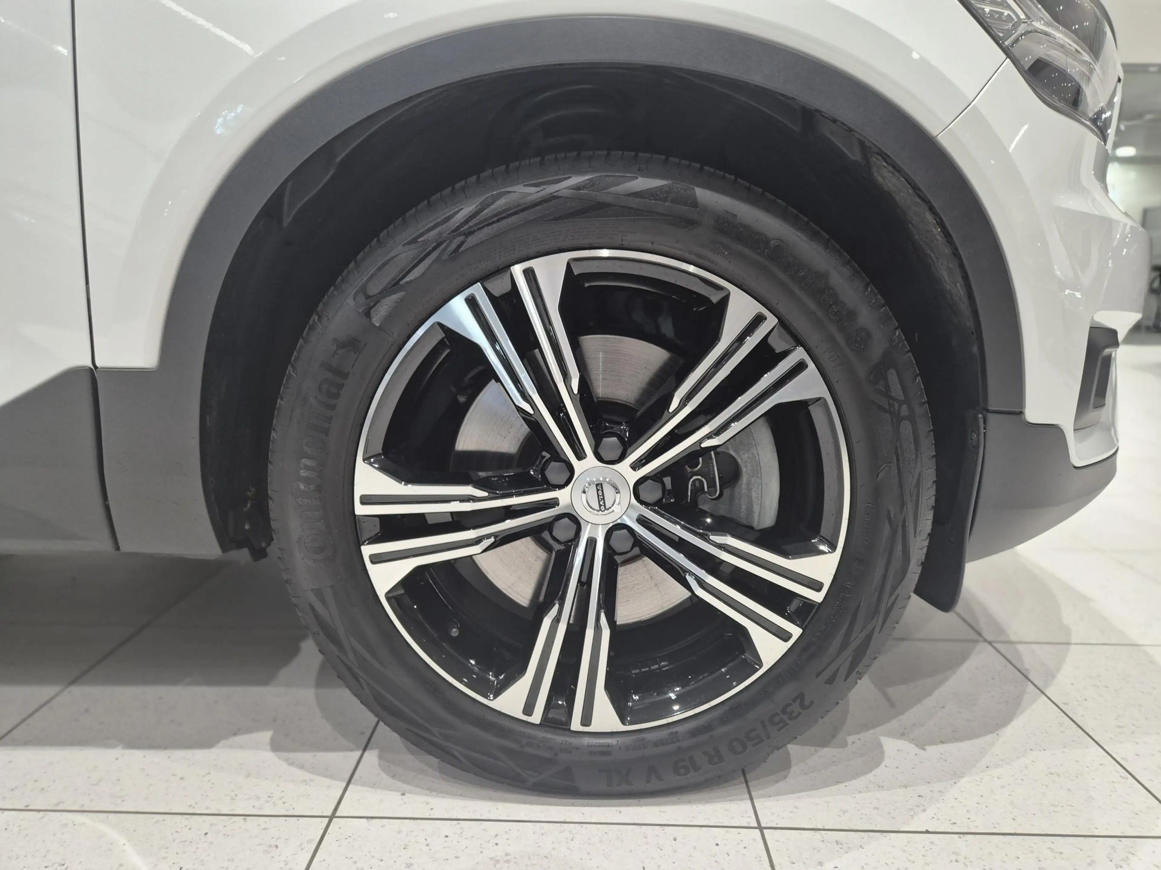 Volvo XC40 1.5 T5 Recharge Inscription | Trekhaak | Panoramad — photo 21