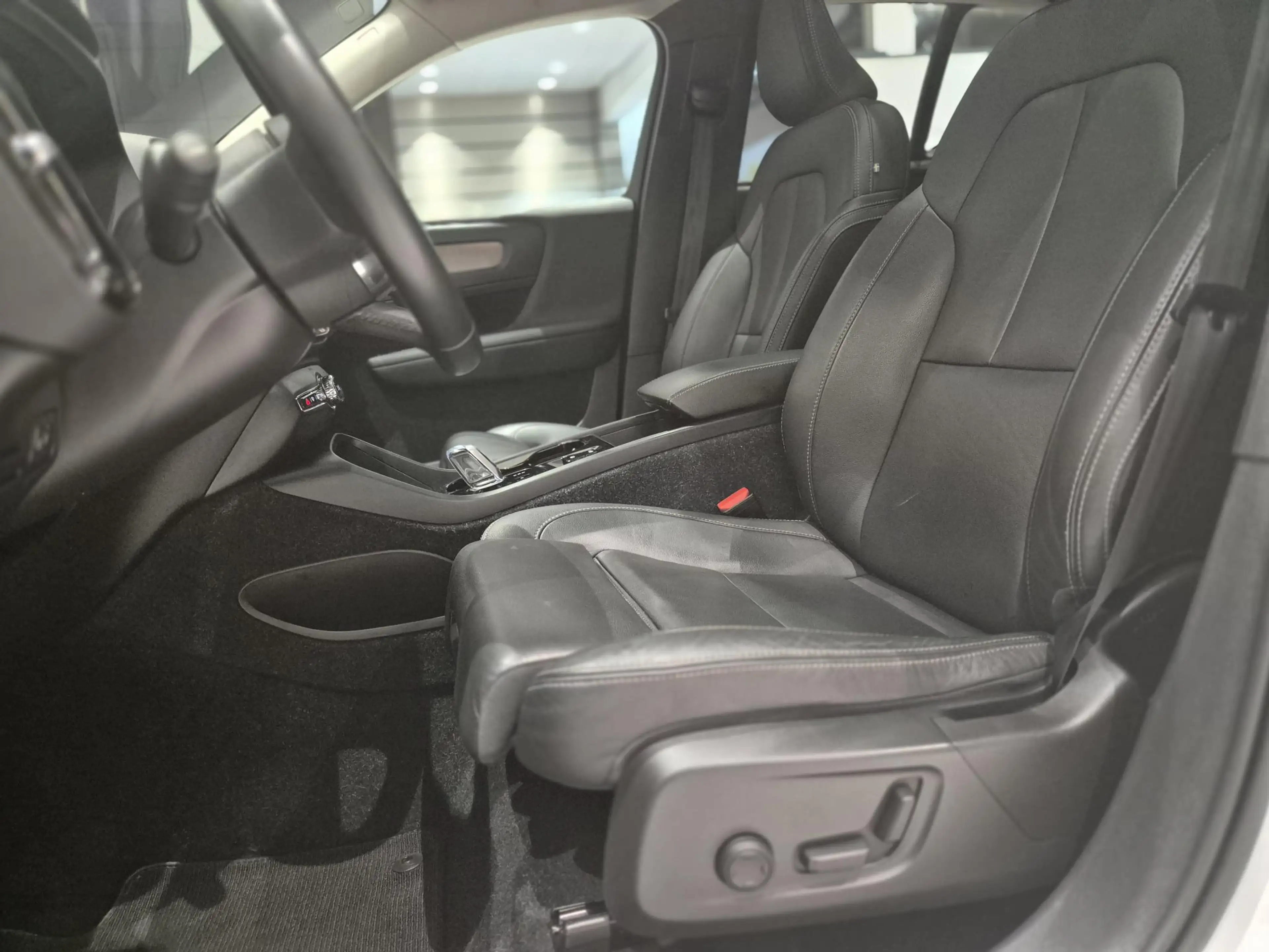 Volvo XC40 1.5 T5 Recharge Inscription | Trekhaak | Panoramad — photo 7