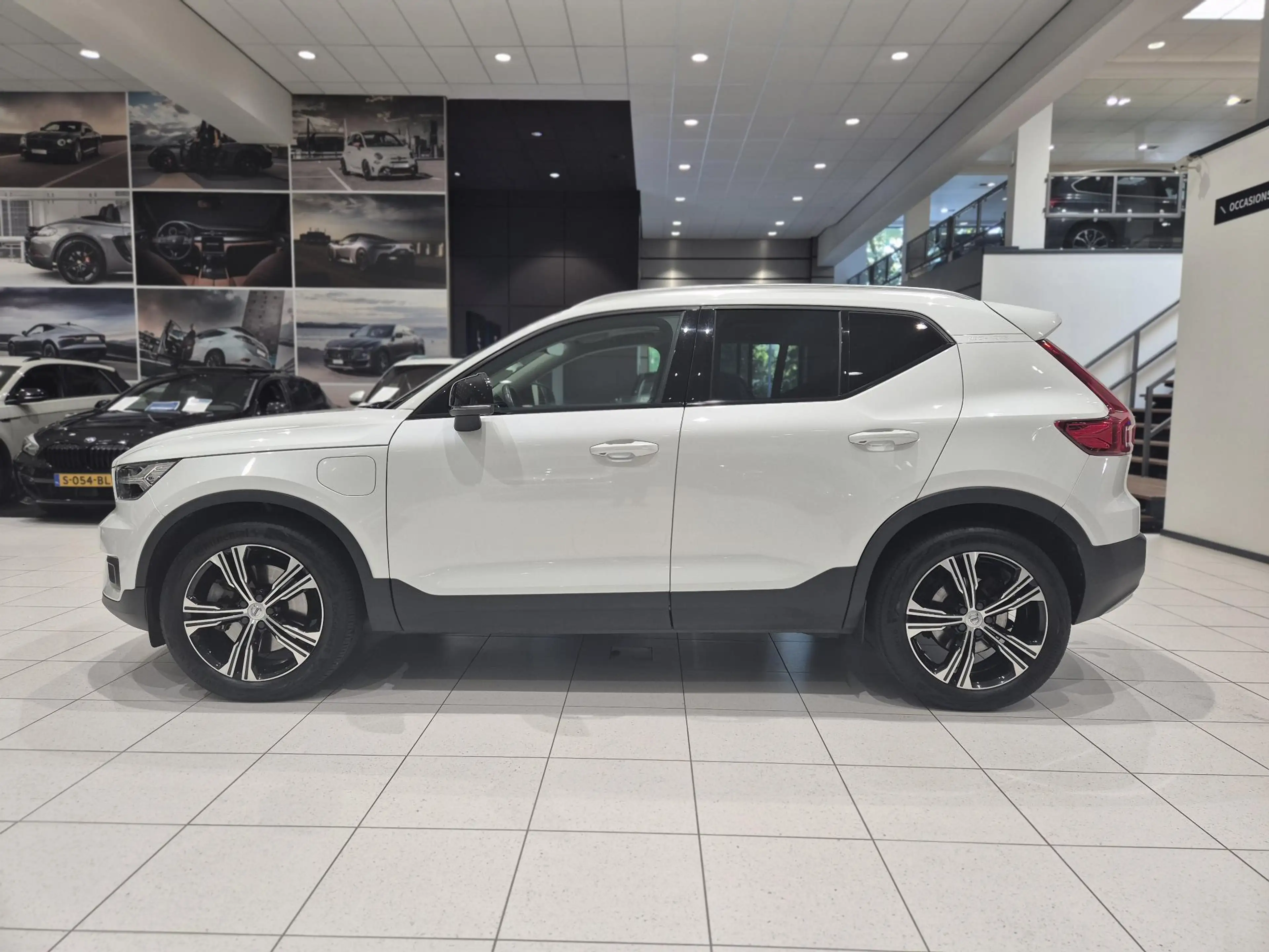 Volvo XC40 1.5 T5 Recharge Inscription | Trekhaak | Panoramad — photo 14