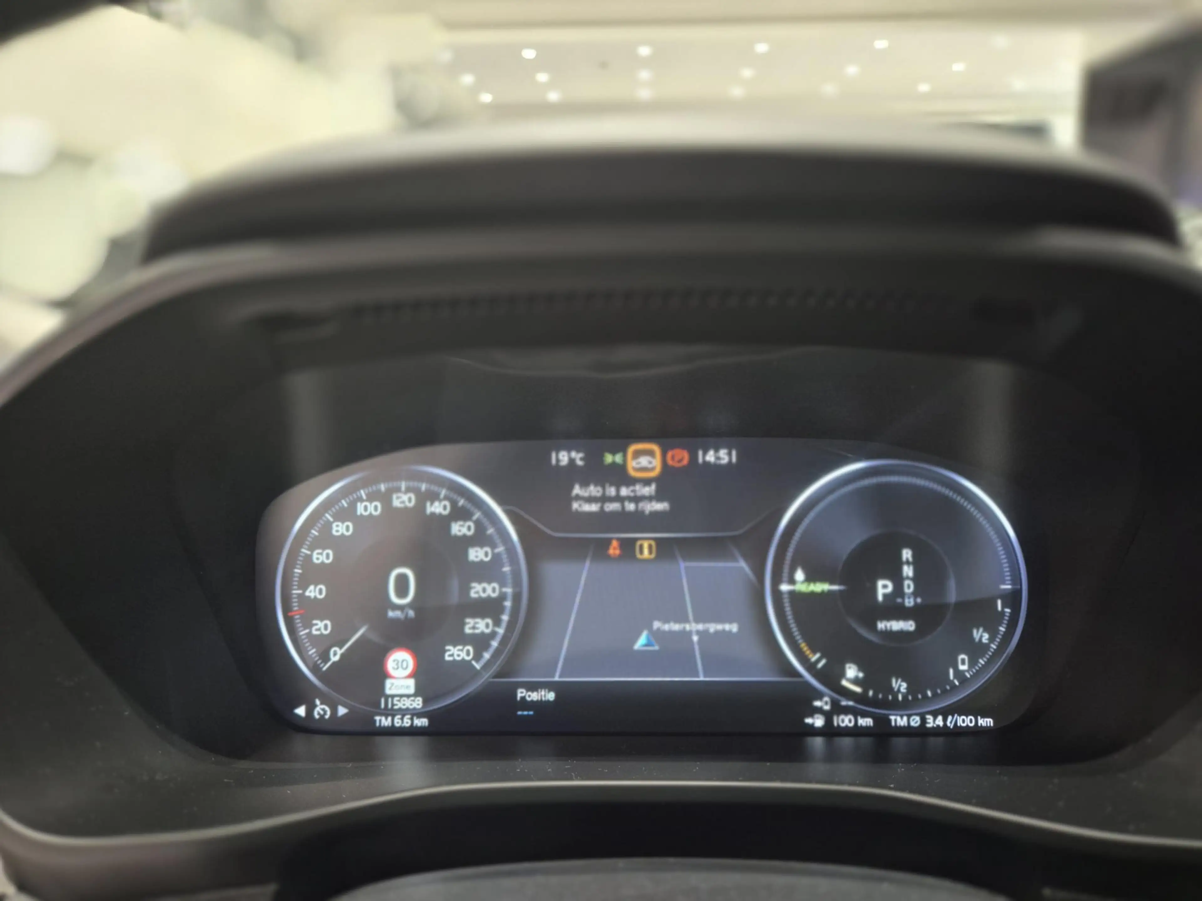 Volvo XC40 1.5 T5 Recharge Inscription | Trekhaak | Panoramad — photo 4
