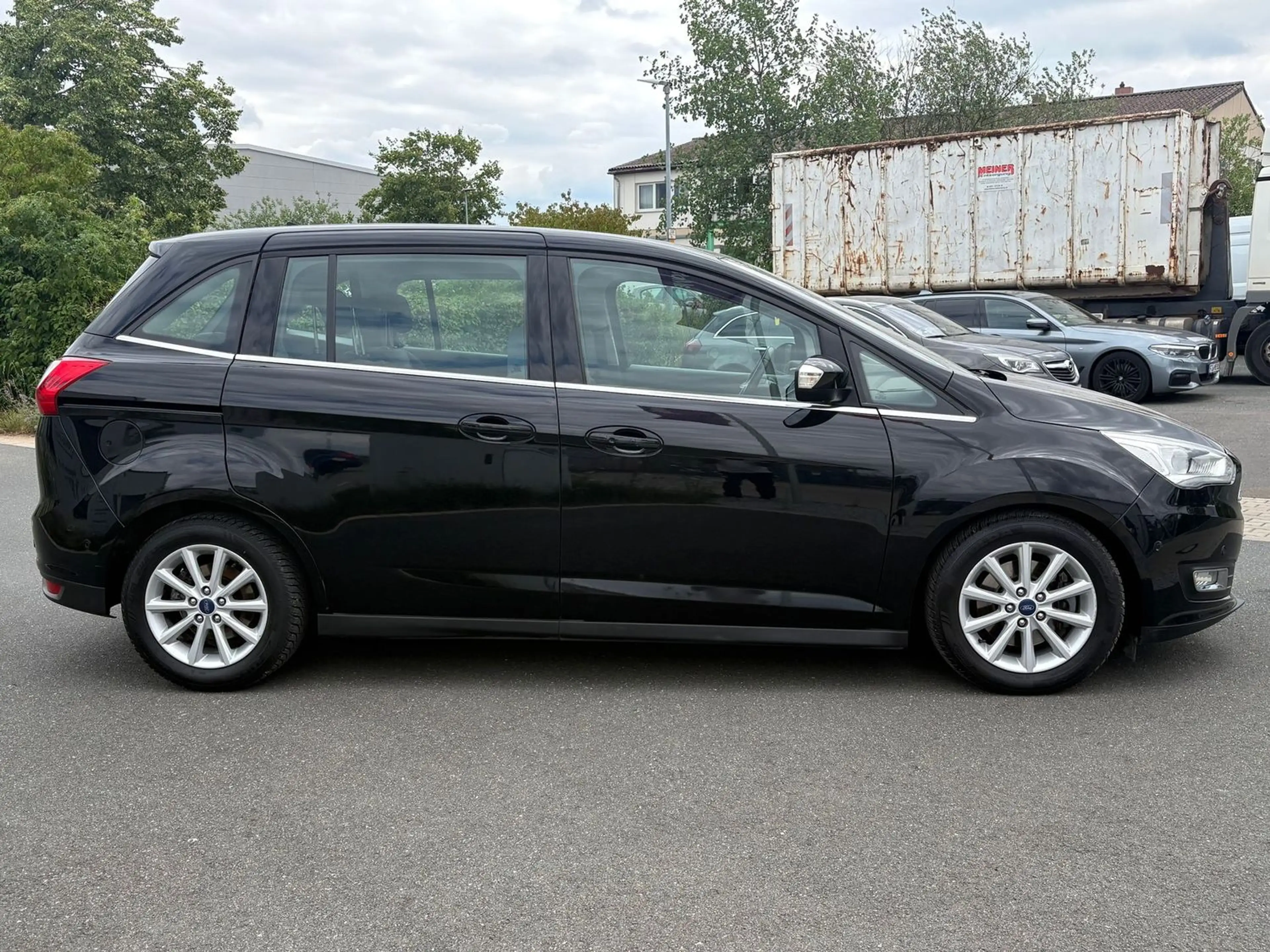 Ford Grand C-Max Titanium *7-Sitzer*Navi*PDC*SHZ*Pano*Automatik* — photo 5