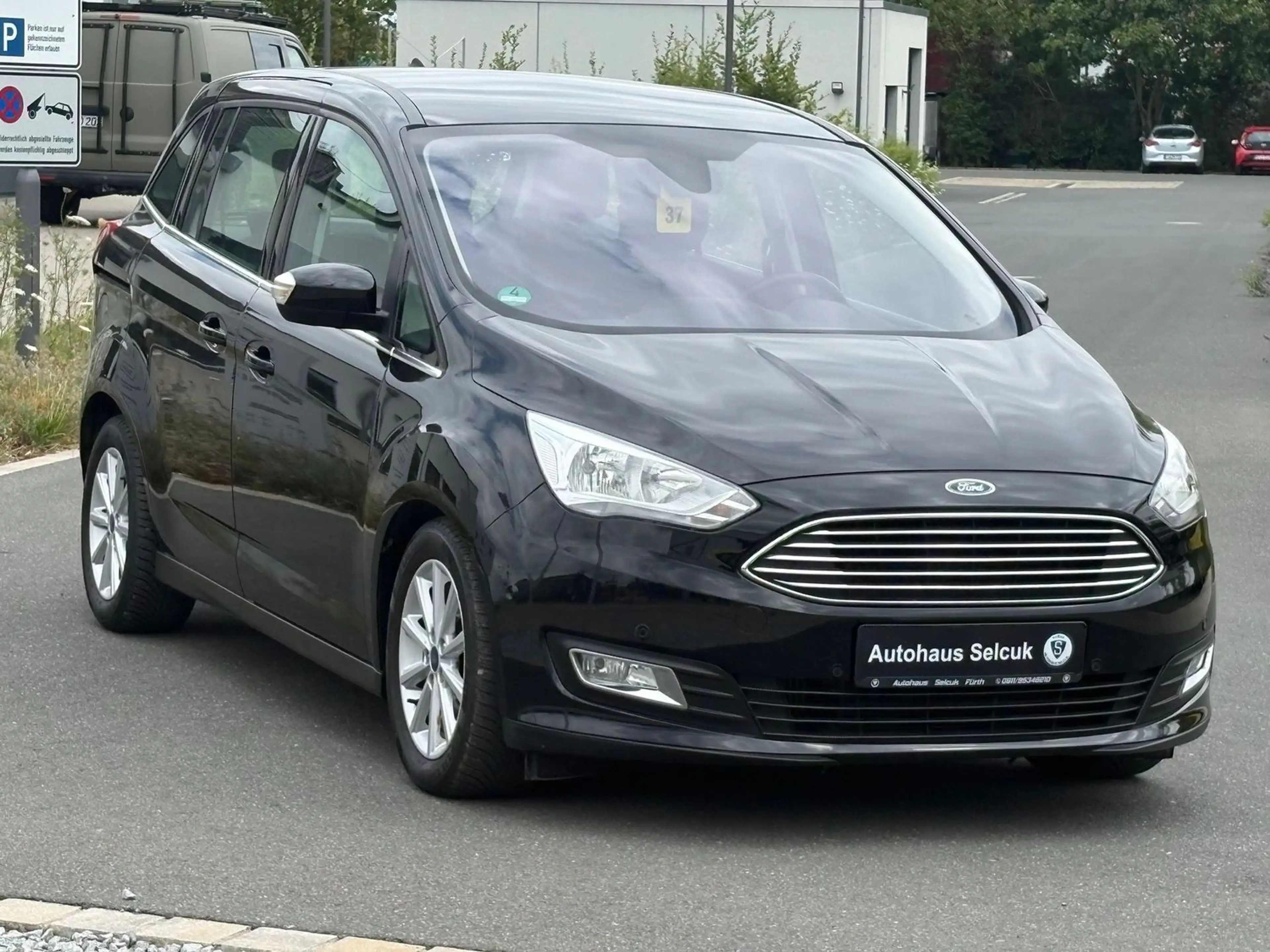 Ford Grand C-Max Titanium *7-Sitzer*Navi*PDC*SHZ*Pano*Automatik* — photo 4
