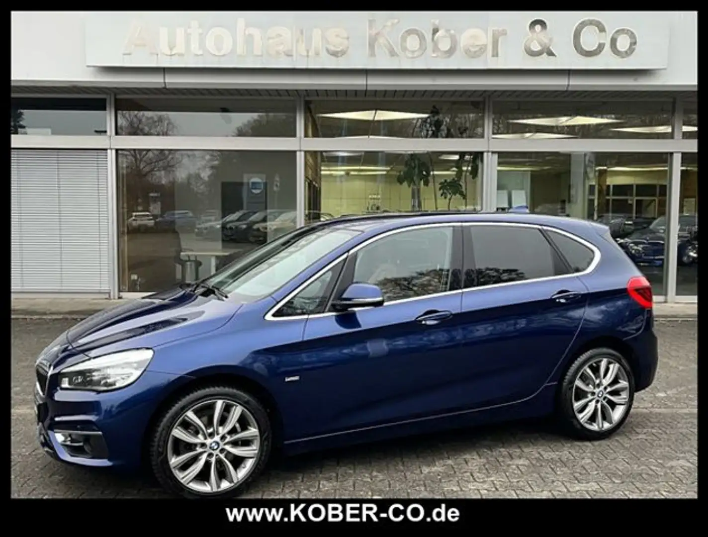 BMW 220 Active Tourer Luxury Line LEDER+LED+PDC+HIFI Blauw - 2