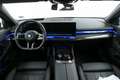 BMW 520 i M Sport AHK/MMRY/HUD/PANO/STNDHZNG/H&K/360° Schwarz - thumbnail 8