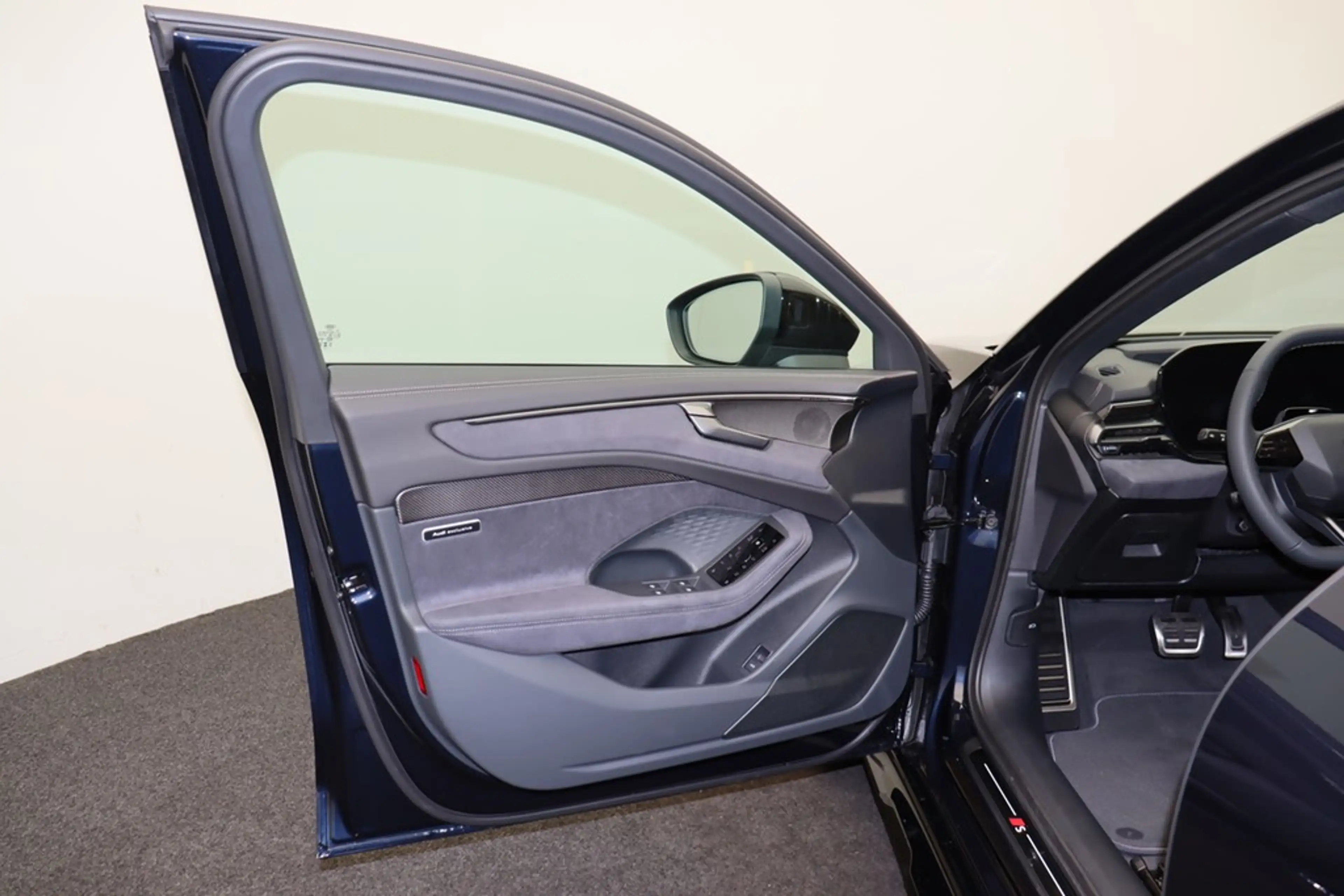 Audi A6 allroad TDI quattro 220 kW **Exclusive** AHK, Pano, Tec... — photo 7