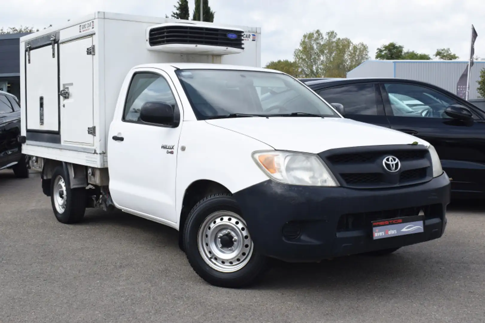 Toyota Hilux 120 D-4D SIMPLE 4x2 Blanc - 1