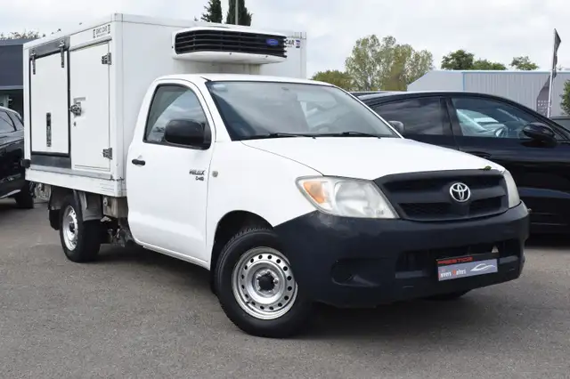 Toyota Hilux 120 D-4D SIMPLE 4x2
