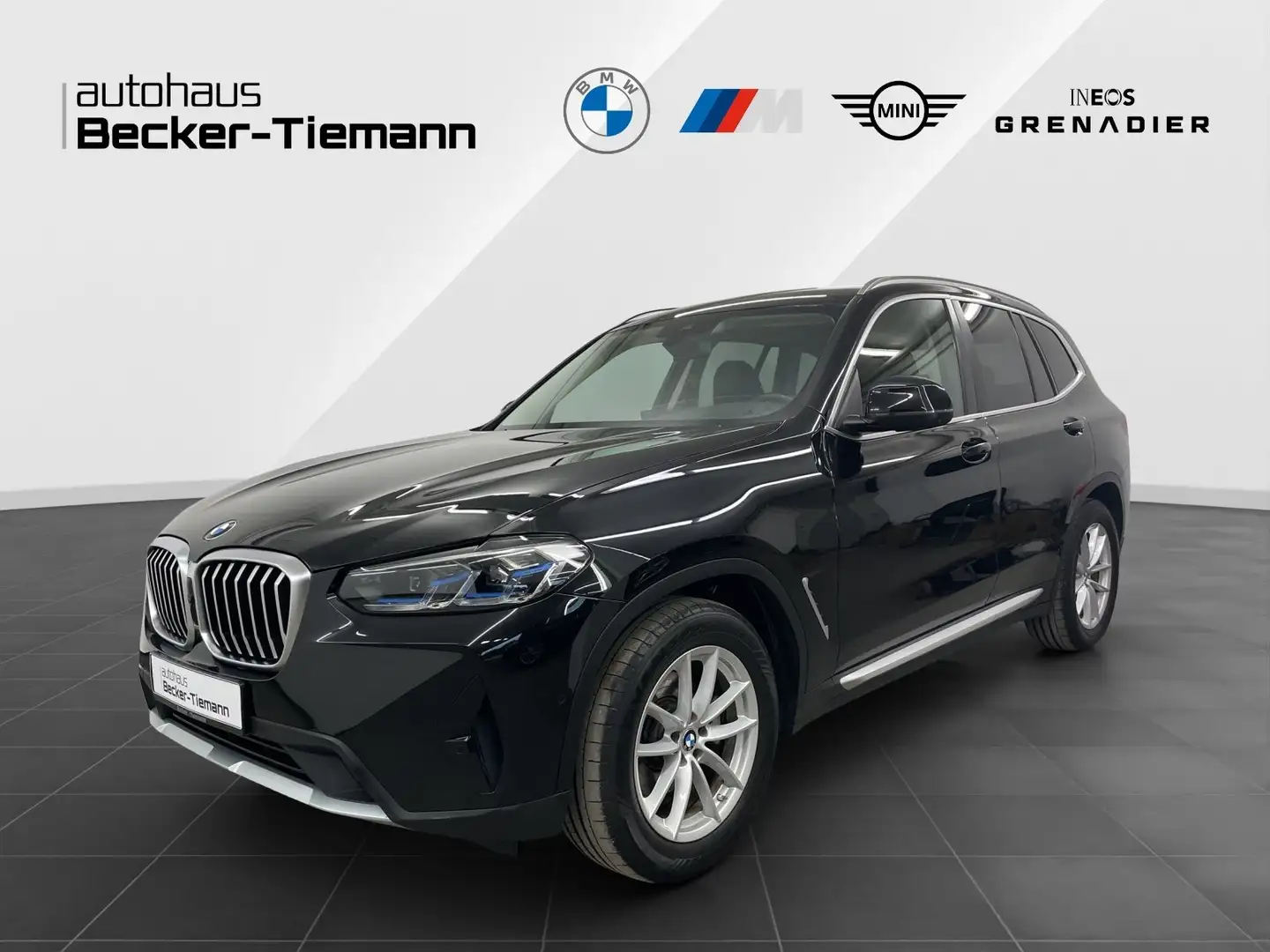 BMW X3 xDrive20i A,AHK,Laserlicht,HeadUpDisplay,etc. Schwarz - 1