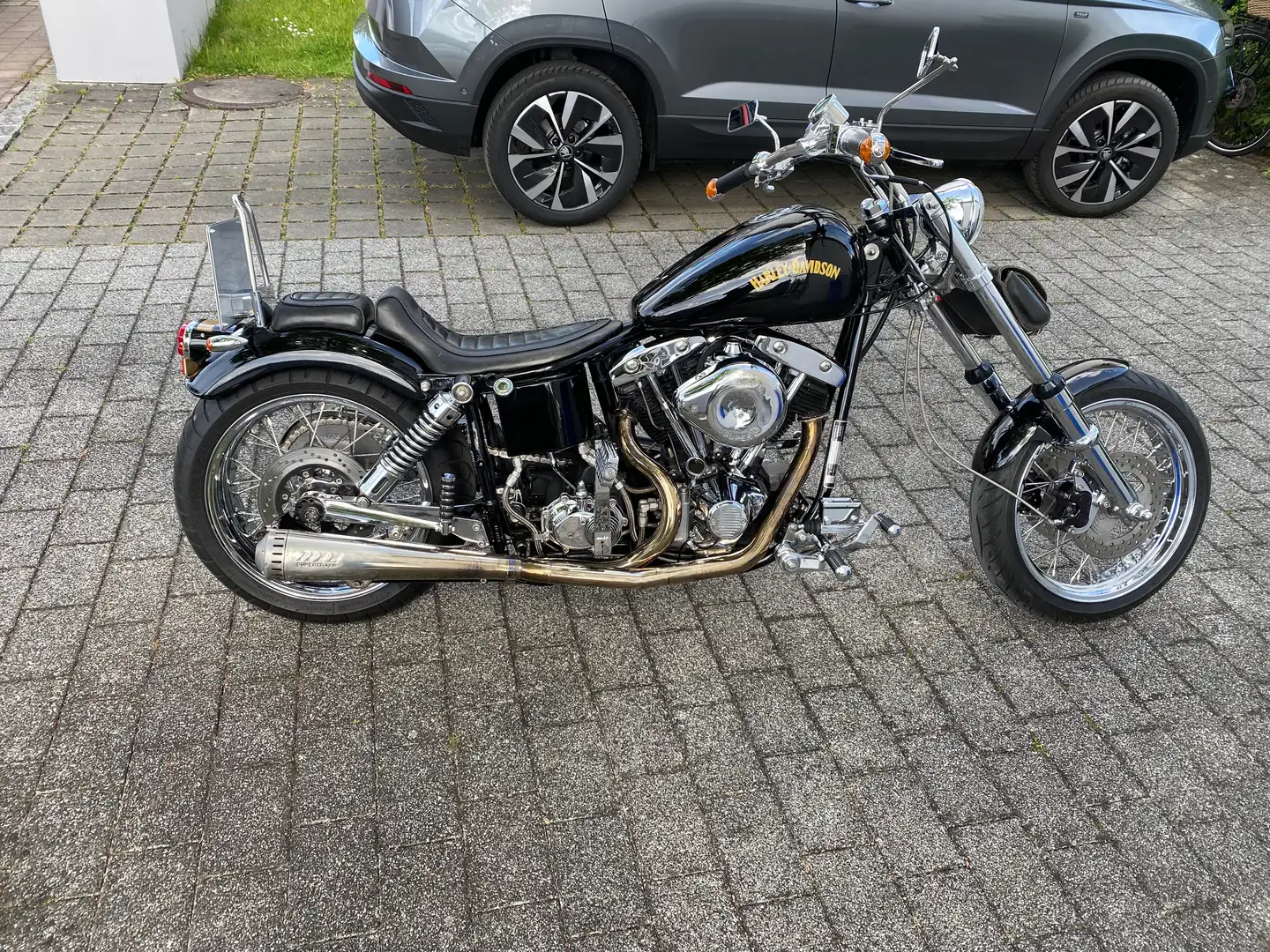 Harley-Davidson Late Shovel FLH Czarny - 1