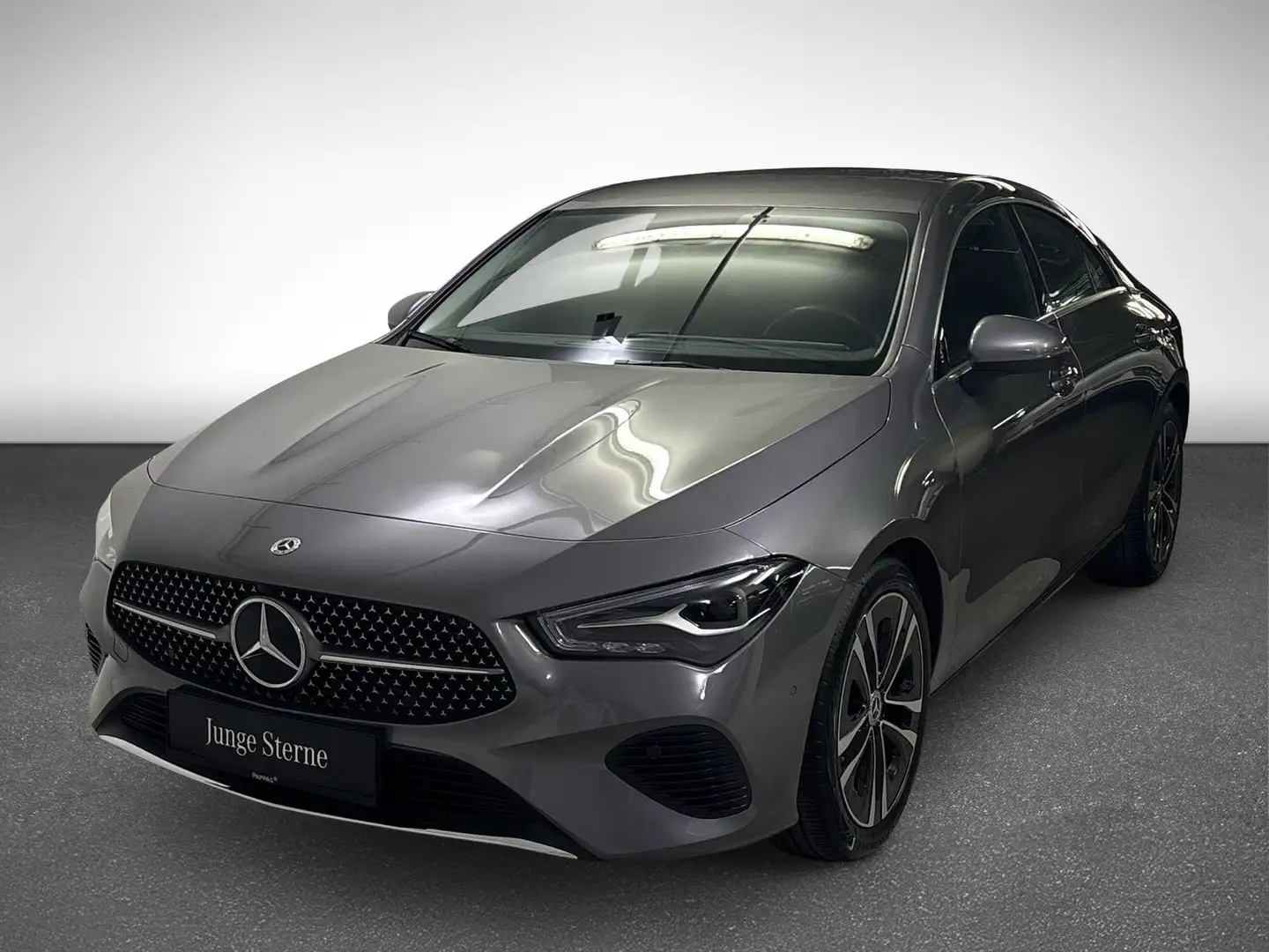 Mercedes-Benz CLA 180 Coupé PTS Cam Navi Wide AHK LED SHZ Grau - 2