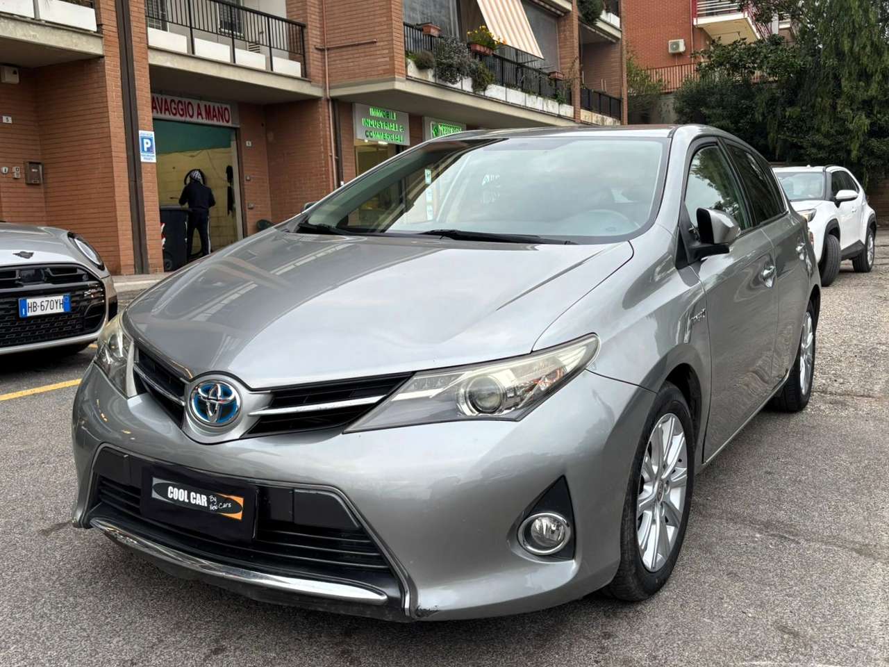Toyota Auris Auris II 2013 5p 1.8h Lounge