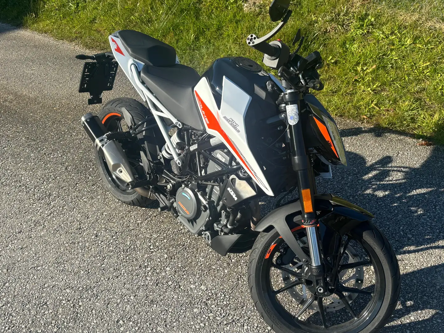 KTM 390 Duke Alb - 1