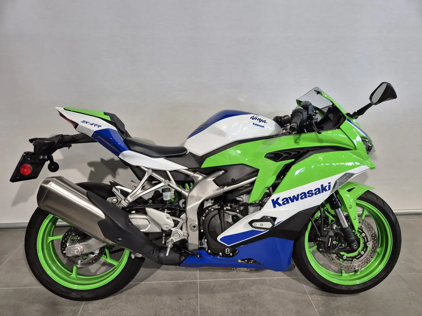 Kawasaki ZX 4 RR 40th Anniversary Zwart - 1
