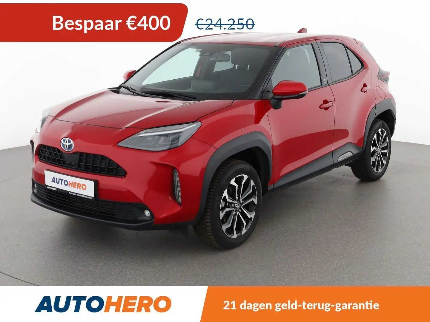 Toyota Yaris Cross 1.5 Hybrid 2WD Team D Rood - 1