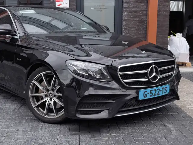 Mercedes-Benz E-Class view 6