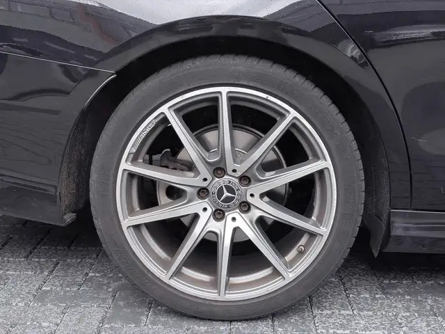 Mercedes-Benz E-Class view 15