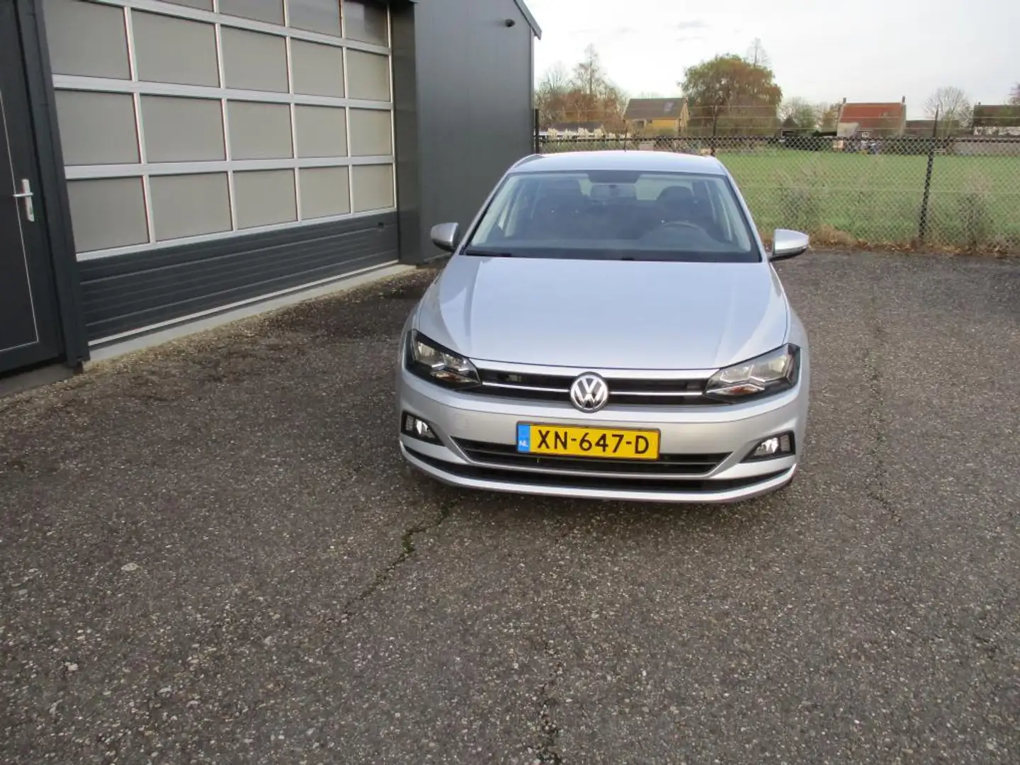 Volkswagen Polo 1.0 TSI Comfortline Grijs - 2
