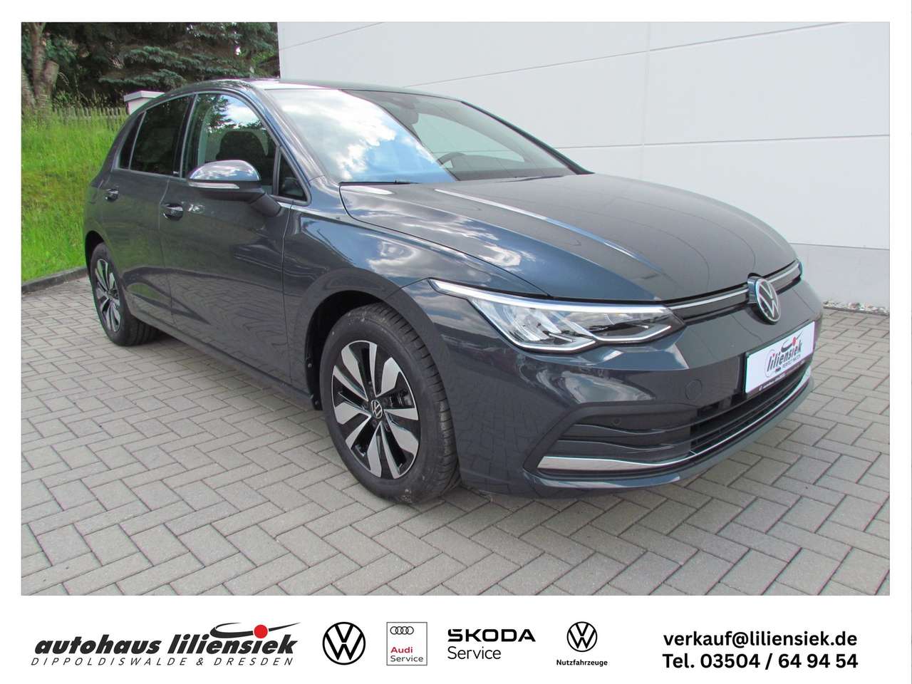 Volkswagen Golf 2024 — 8 1.0 TSI Move LED/DAB/PDC