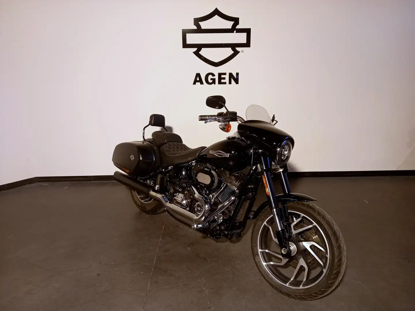 Harley-Davidson Sport Glide Černá - 1