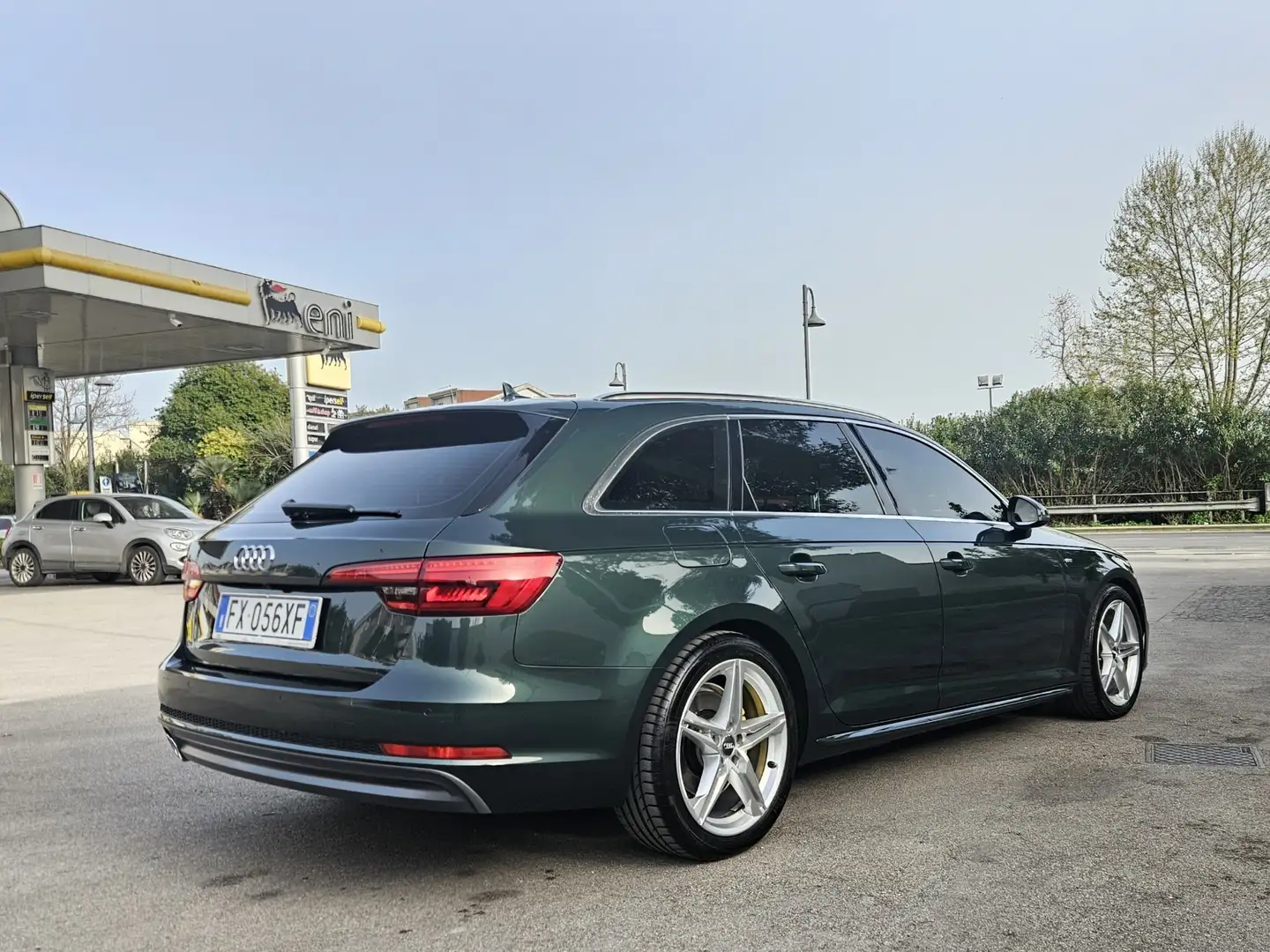 Audi A4 Avant 40 2.0 tdi ultra 190cv s-tronic Verde - 2