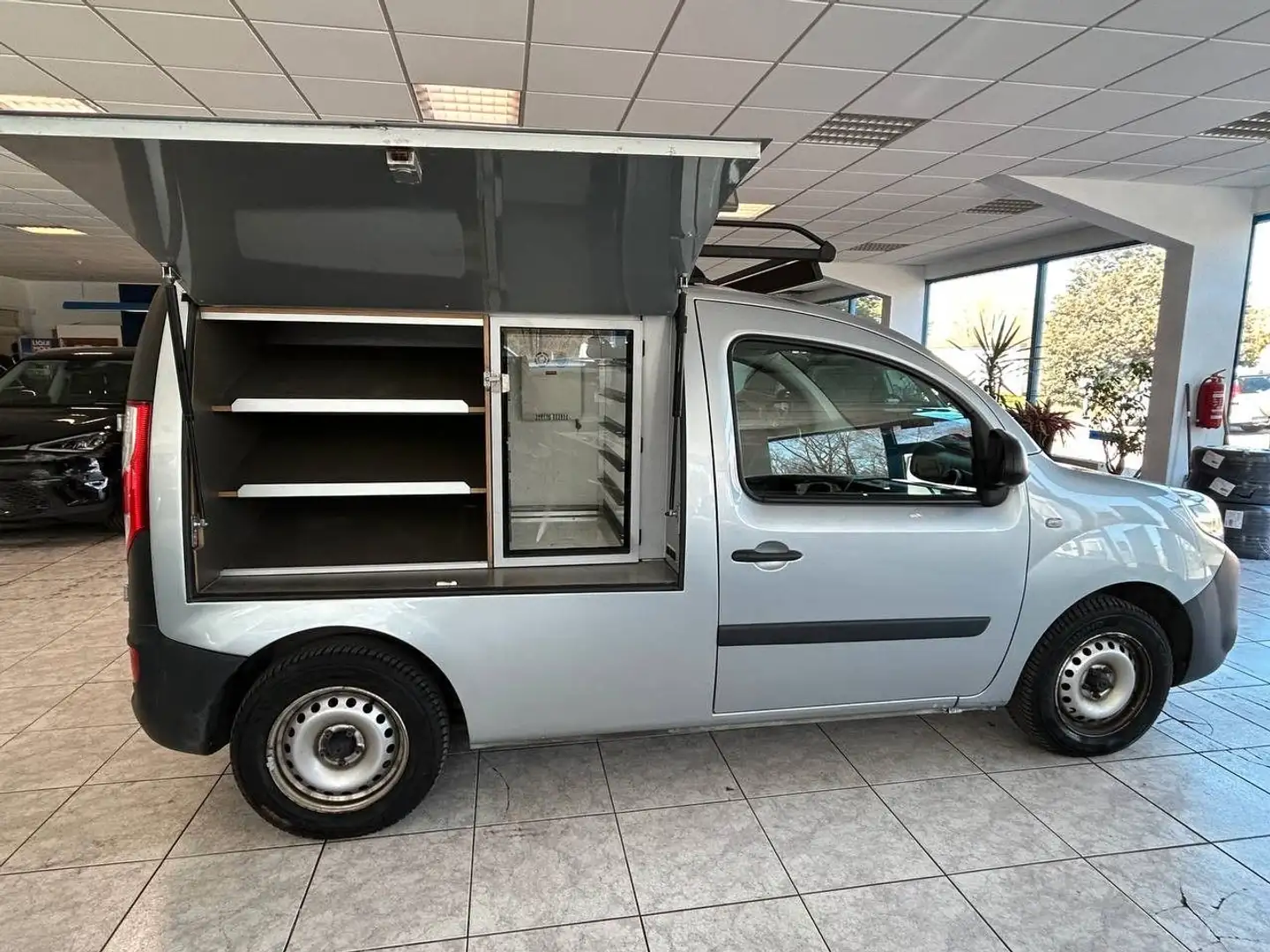 Renault Kangoo Verkaufswagen Imbisswagen Kühlschrank Dachträger Grau - 1