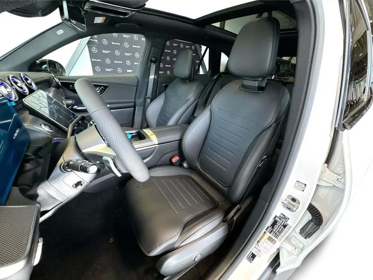 Mercedes-Benz GLC снимка Mercedes-Benz GLC