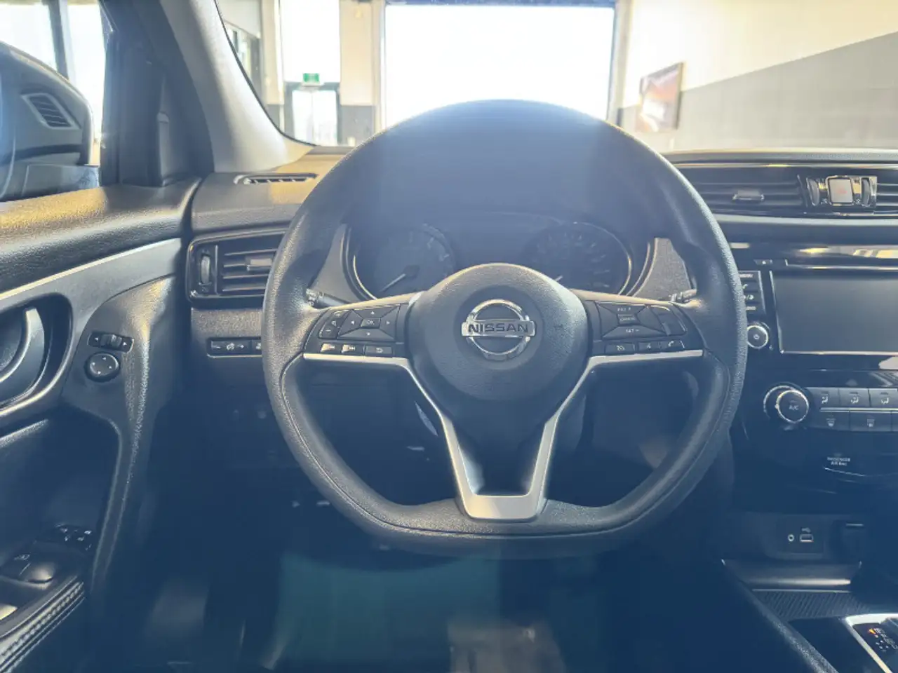 Nissan Qashqai снимка Nissan Qashqai
