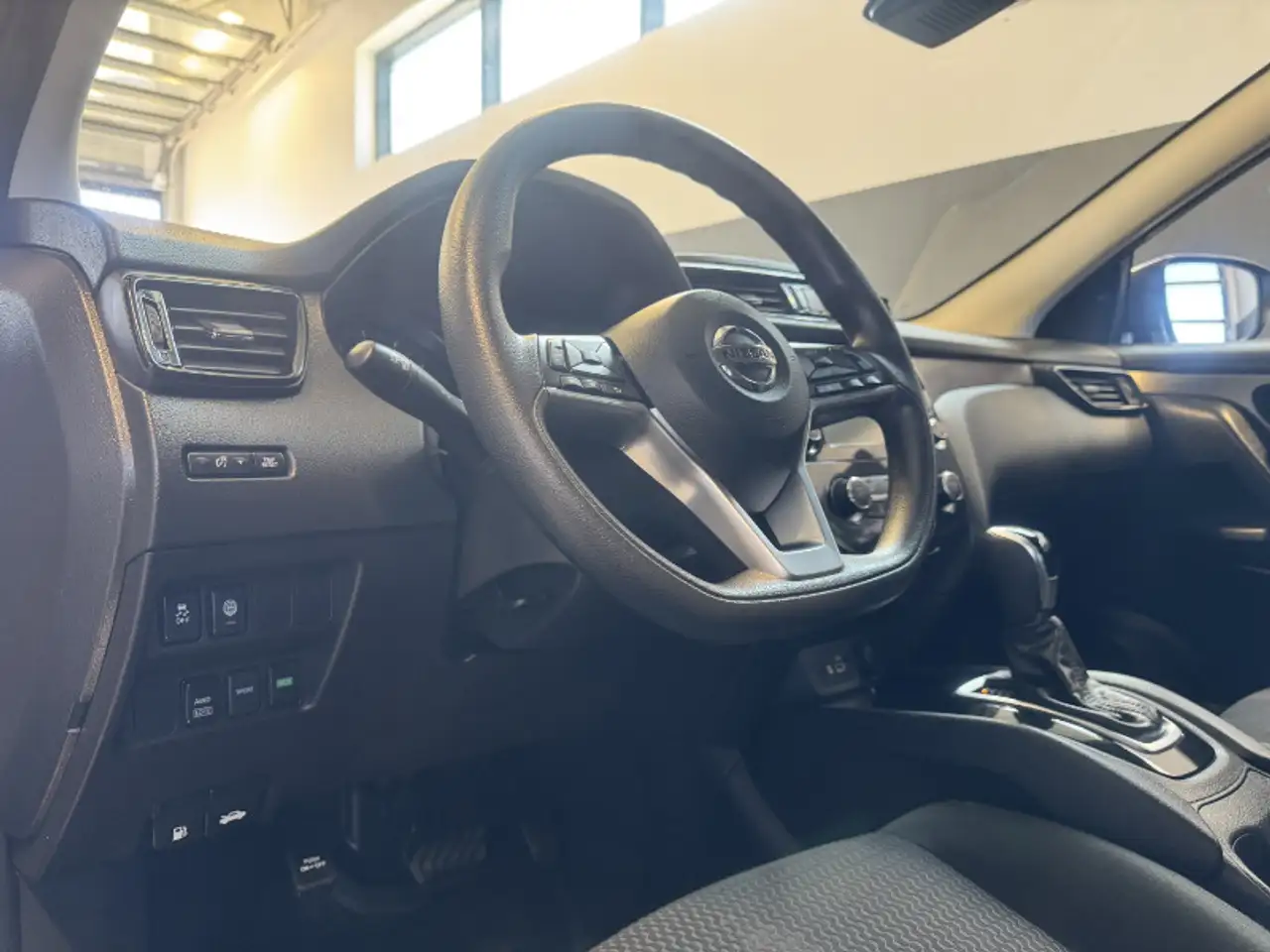 Nissan Qashqai снимка Nissan Qashqai