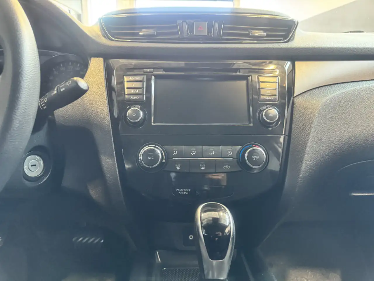 Nissan Qashqai снимка Nissan Qashqai