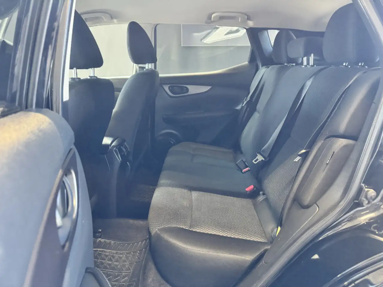 Nissan Qashqai снимка Nissan Qashqai