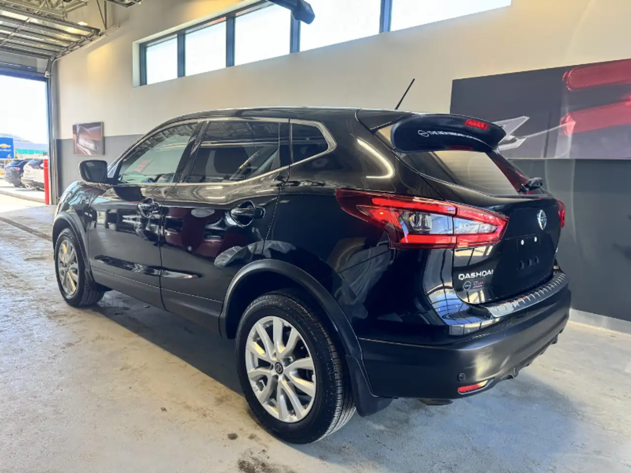 Nissan Qashqai снимка Nissan Qashqai