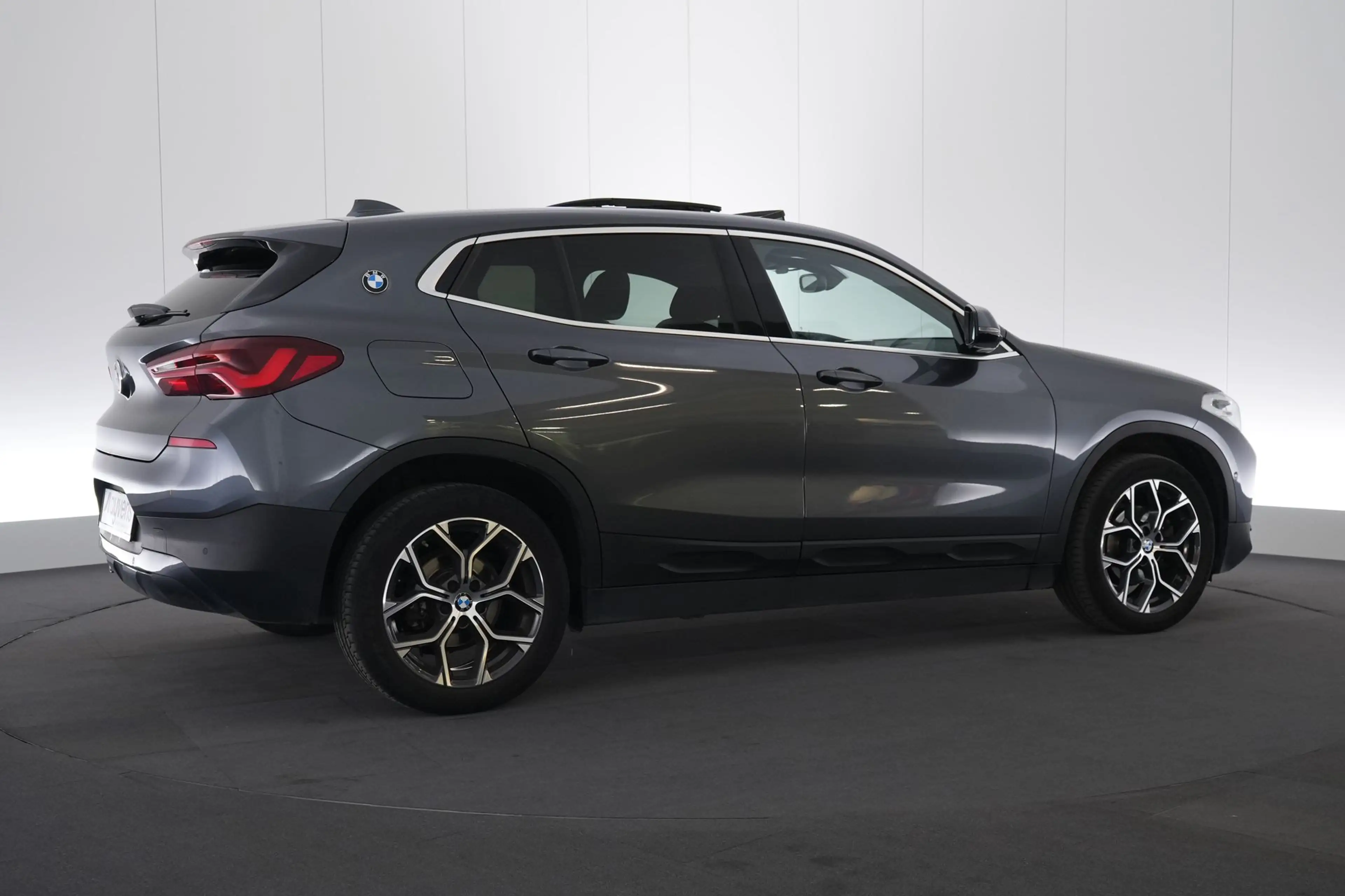 BMW X2 1.5 d sDrive16 Style Business LEDER/CUIR LED GPS P — photo 6