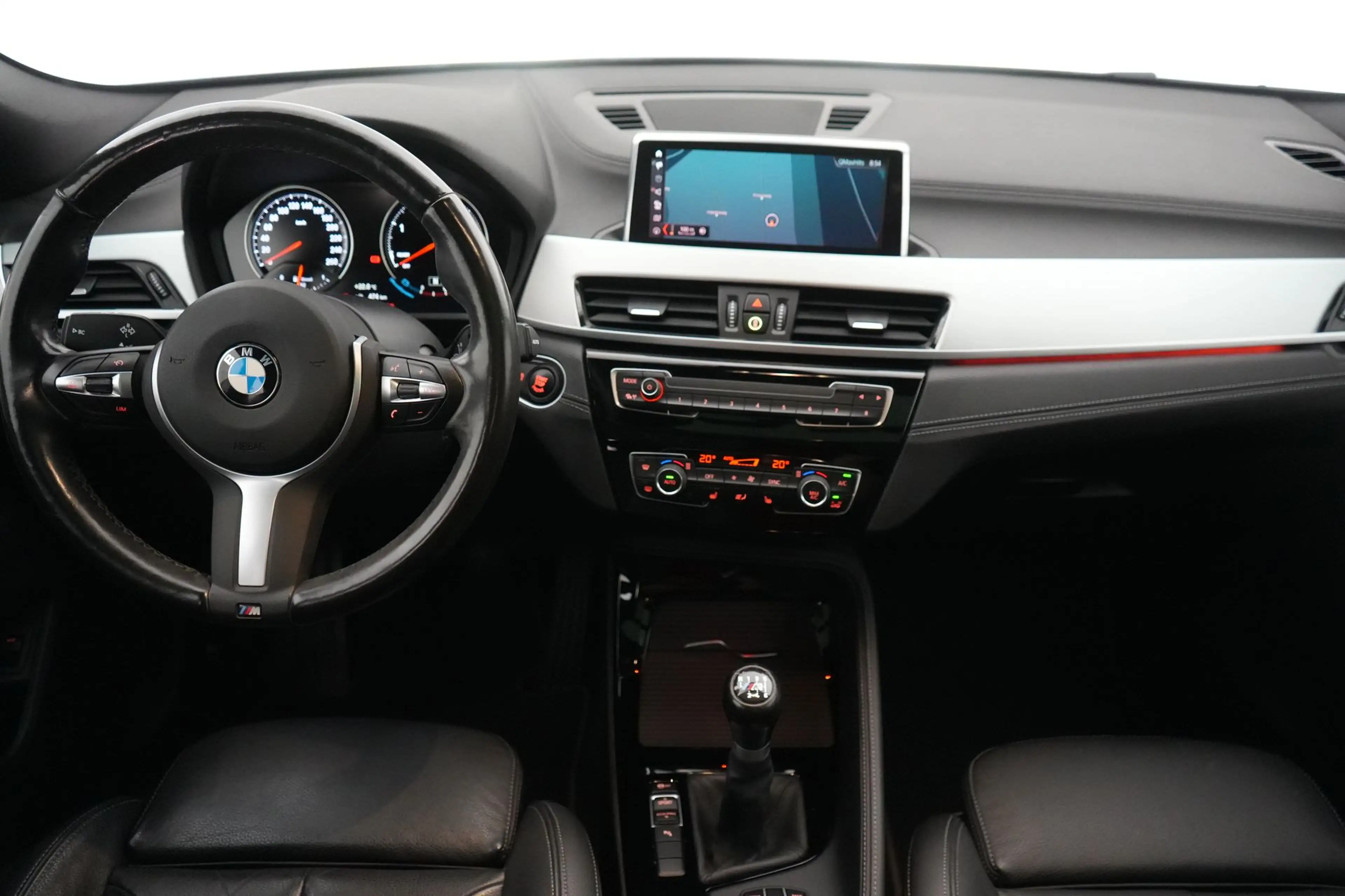 BMW X2 1.5 d sDrive16 Style Business LEDER/CUIR LED GPS P — photo 13