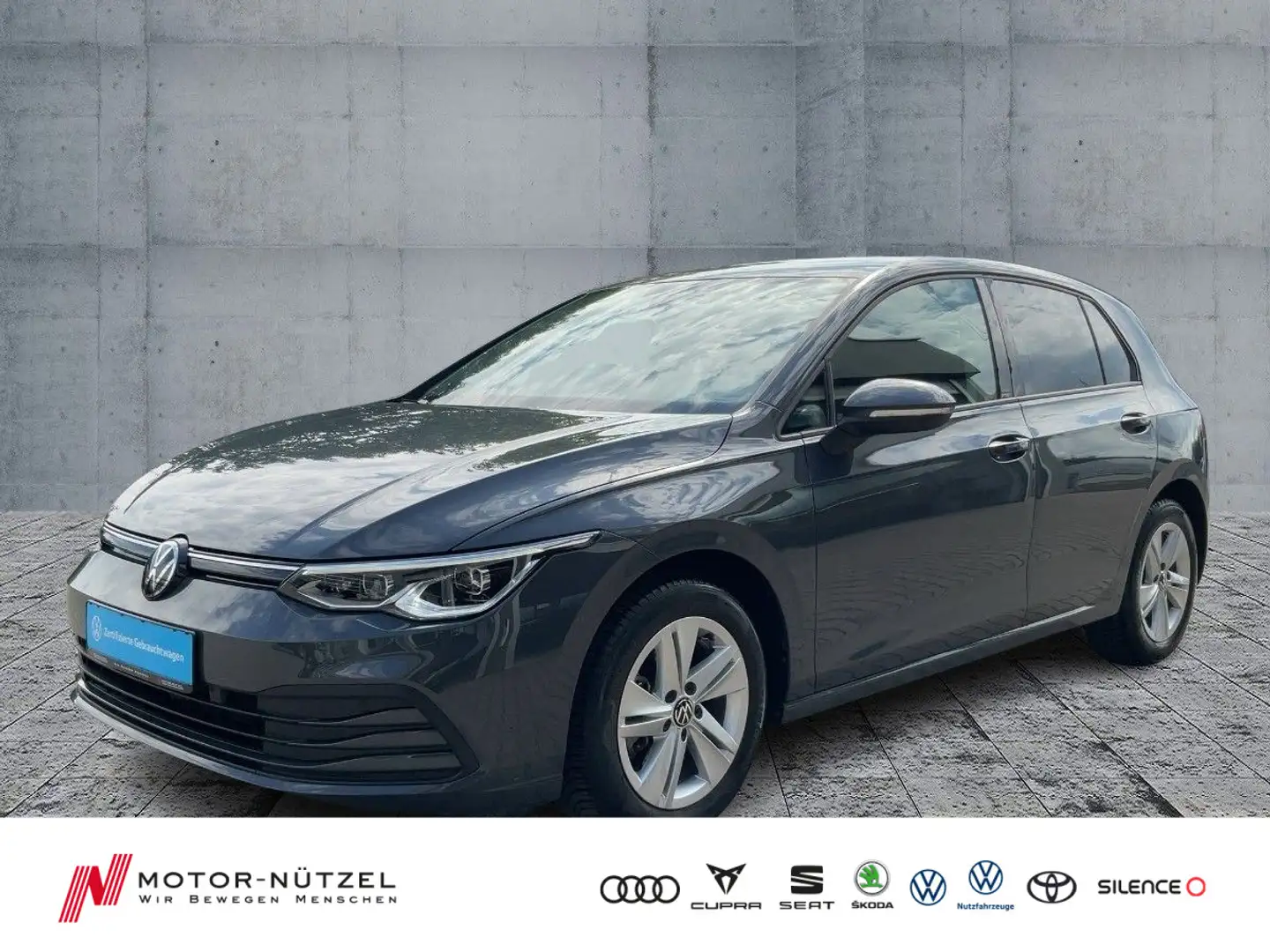 Volkswagen Golf VIII 1.5 TSI LIFE LEDplus+NAVI+ACC+SHZ+DAB Grau - 1