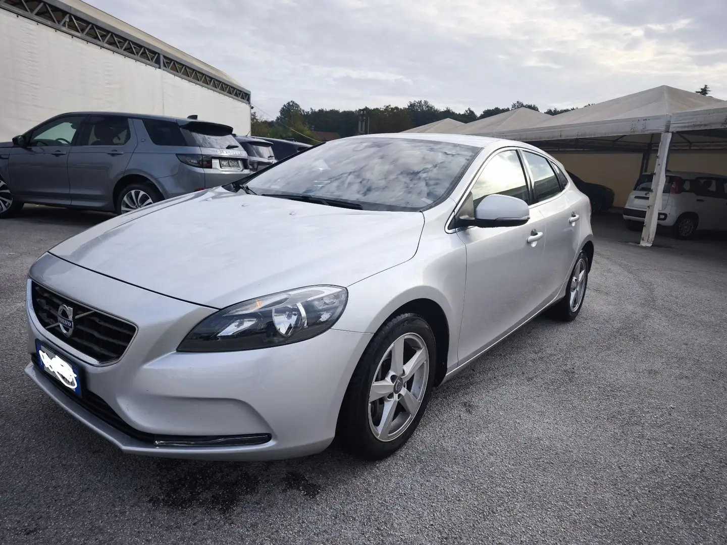 Volvo V40 2.0 d2 Momentum geartronic my17 - 1