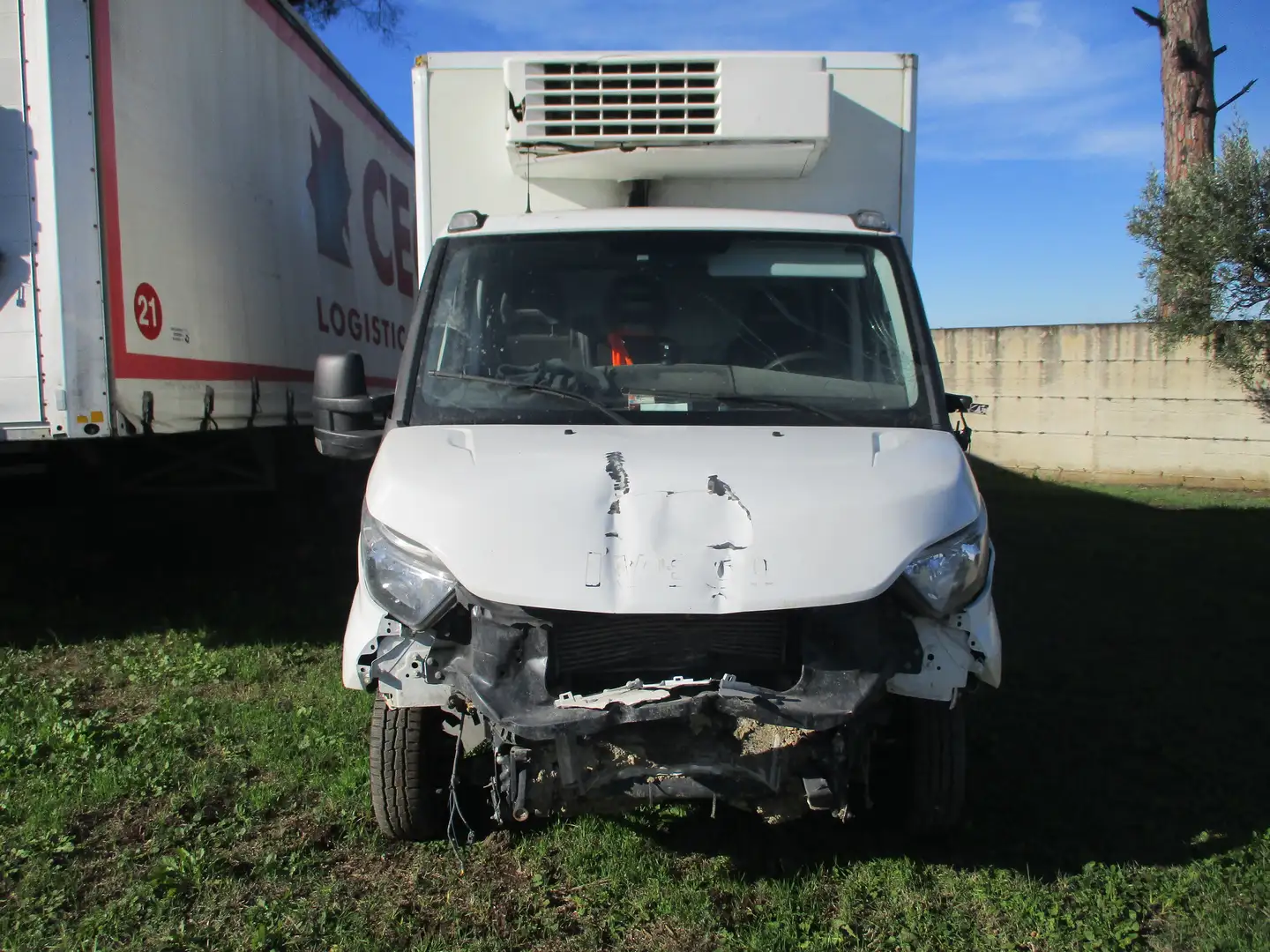 Iveco Daily 35C16 3000 160CV E6D FRIGO SINISTRATO COME DA FOTO Blanco - 2