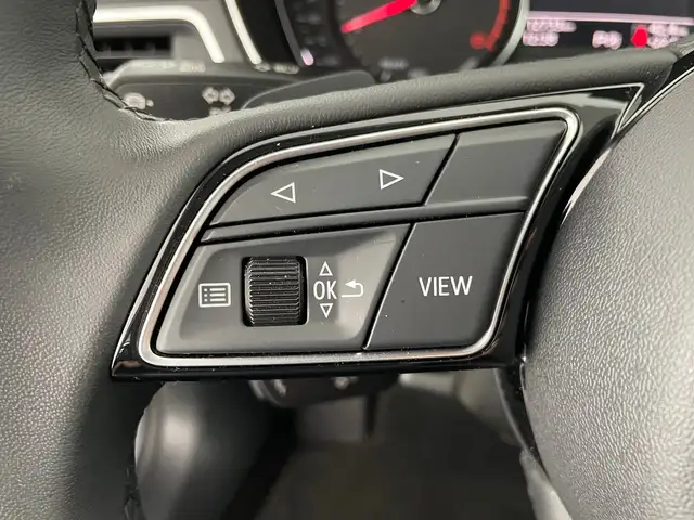 Audi A4 view 15