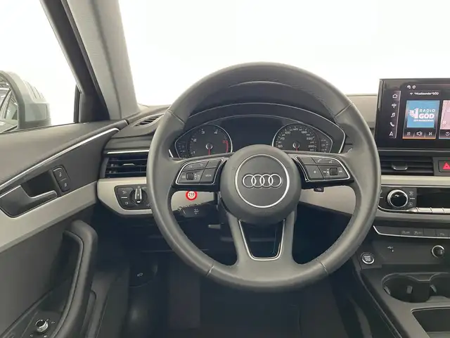 Audi A4 view 12