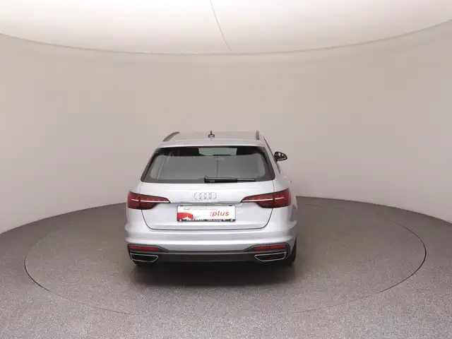 Audi A4 view 6