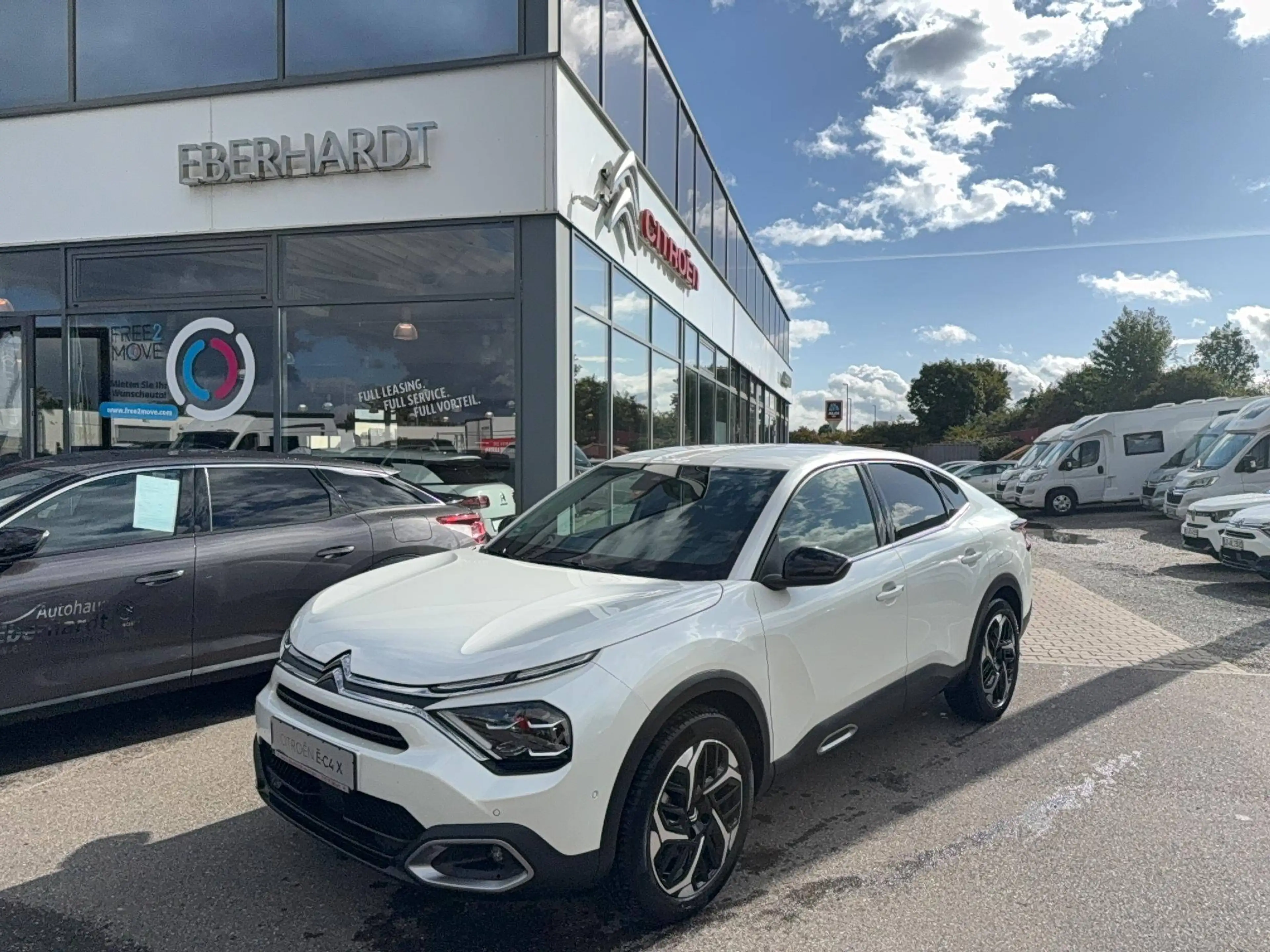 Citroen C4 X C4 X PT 130 EAT8 Shine Automatik stark reduziert — photo 2