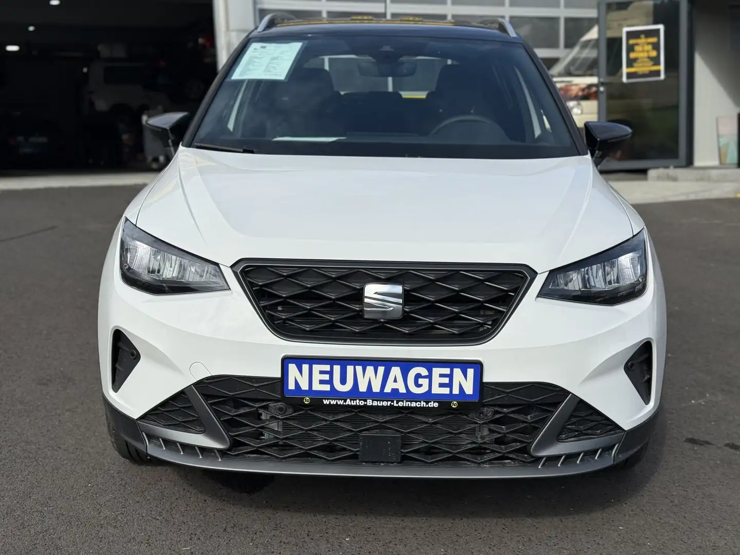 SEAT Arona FR Motor 1,5 Ltr. - 110 kW 16V TSI ACT Automatik Weiß - 2
