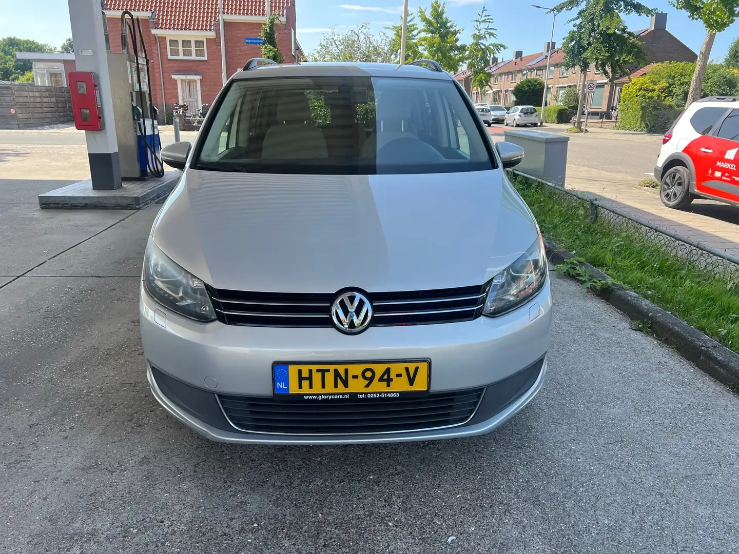 Volkswagen Touran 1.4 TSI Highline Grijs - 1