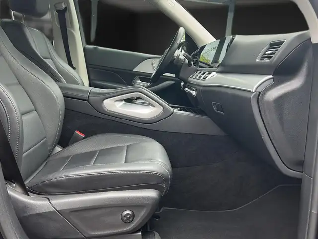 Mercedes-Benz Gle view 15