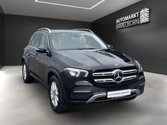 Mercedes-Benz Gle view 2