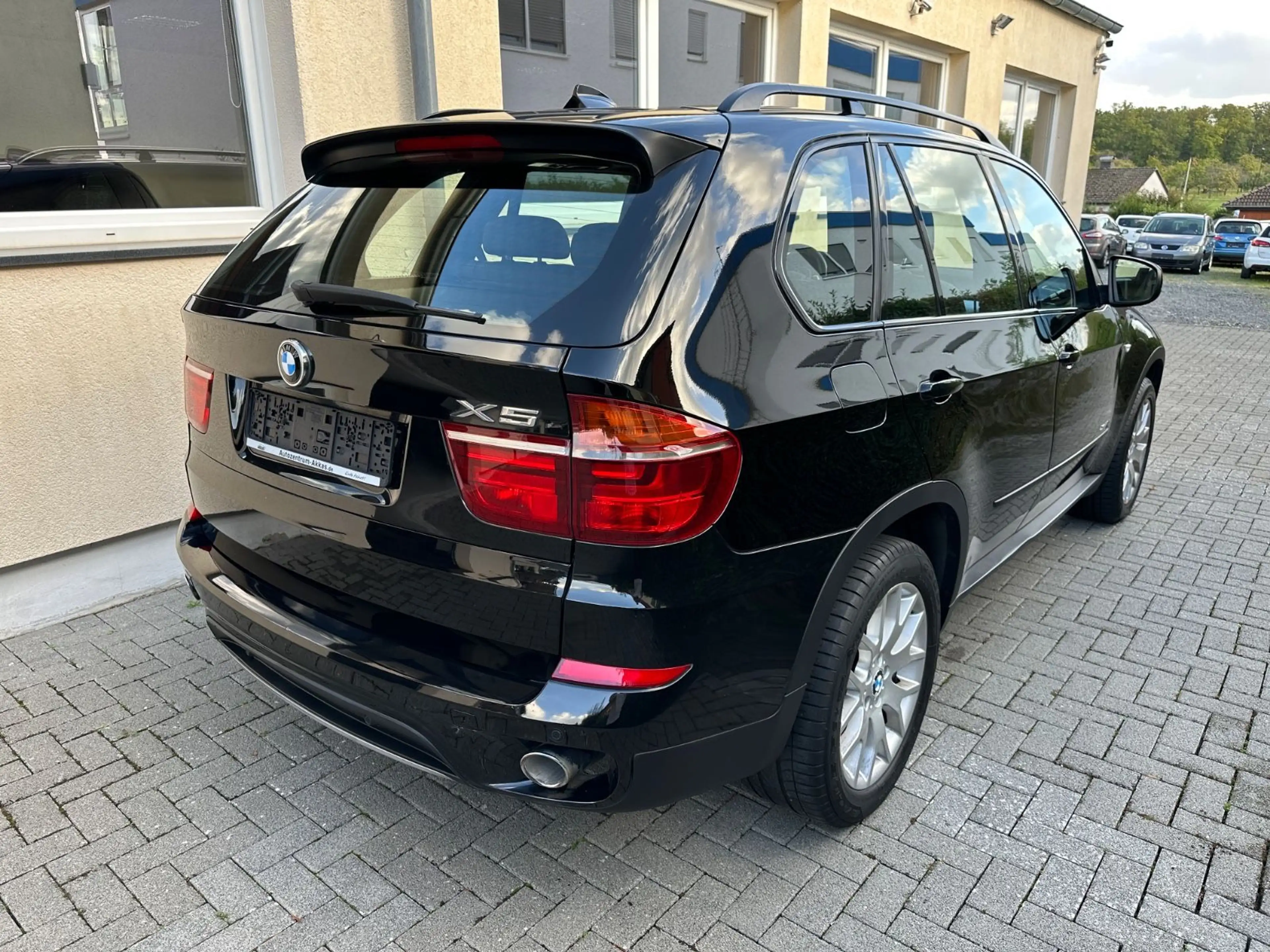 BMW X5 xDrive 30d SPORTPAKET PANO LEDER NAVI XENON — photo 3