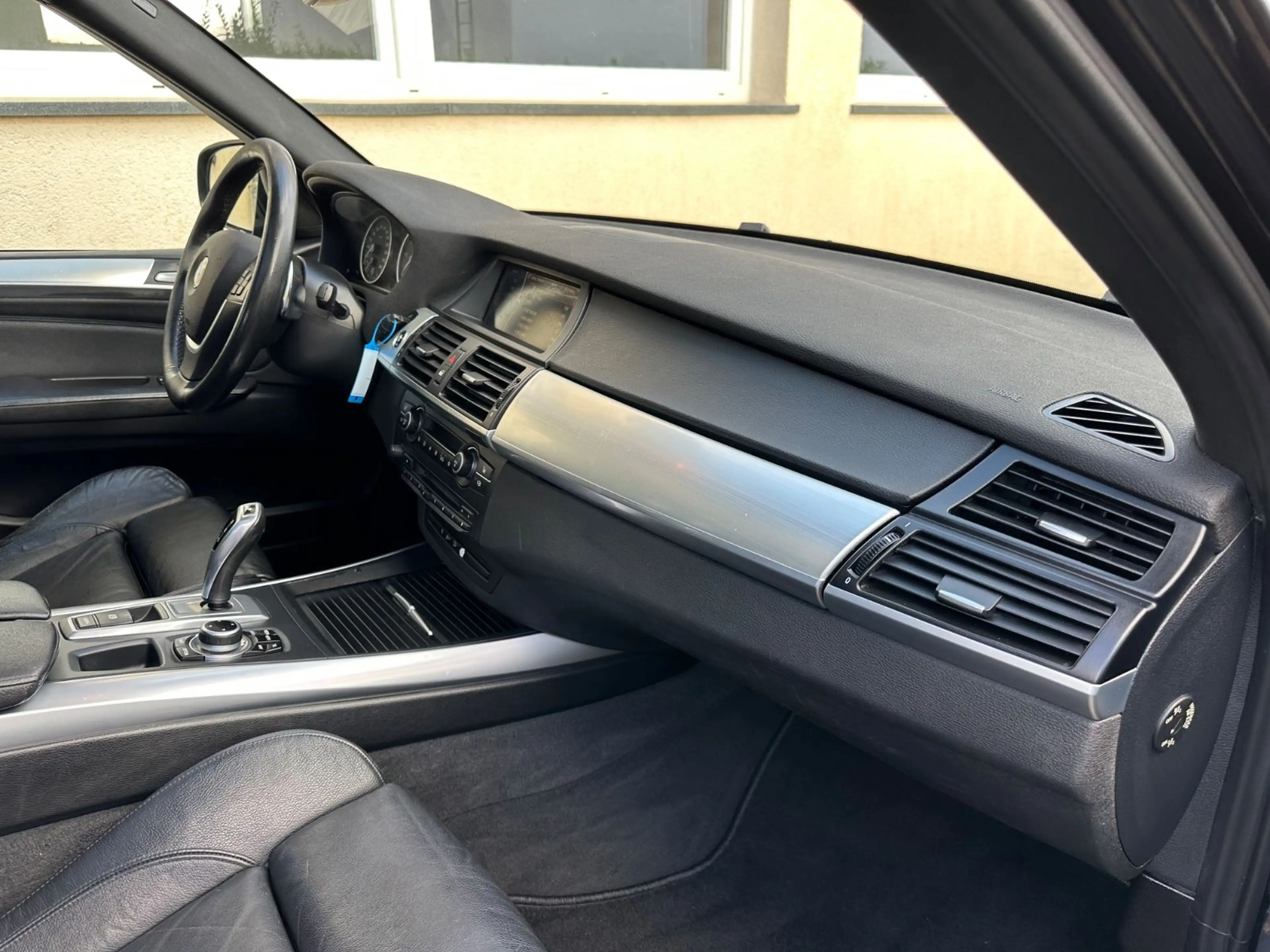 BMW X5 xDrive 30d SPORTPAKET PANO LEDER NAVI XENON — photo 10