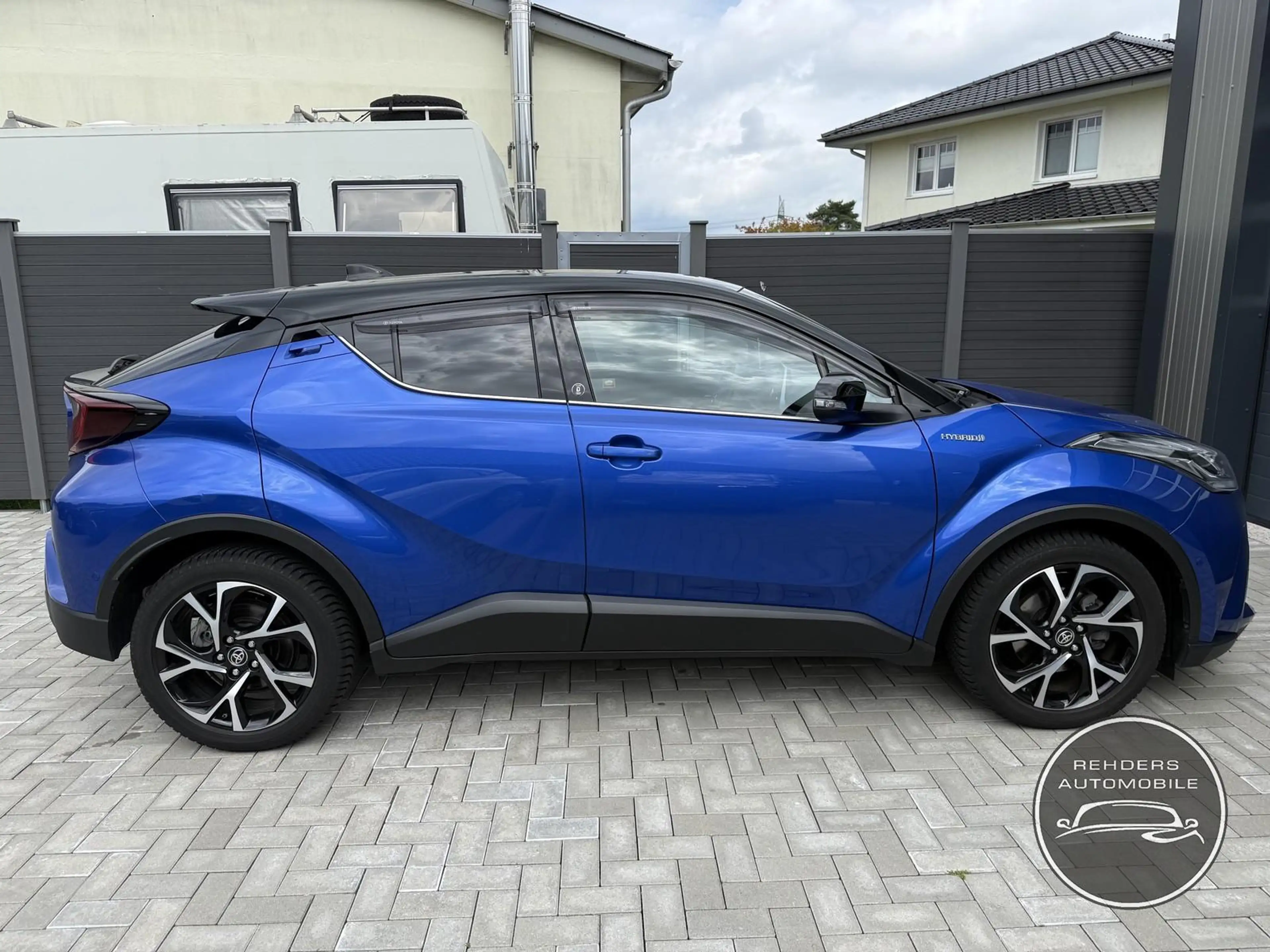 Toyota C-HR+ C-HR Hybrid Team D Toyota Garantie LED Navi SHZ — photo 11