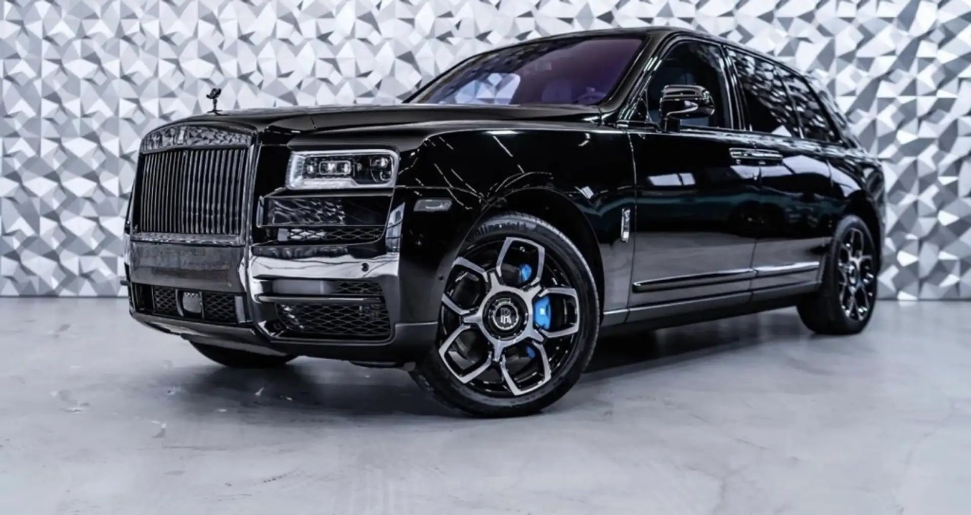 Rolls-Royce Cullinan Todoterreno Automático de 5 Puertas Fekete - 1