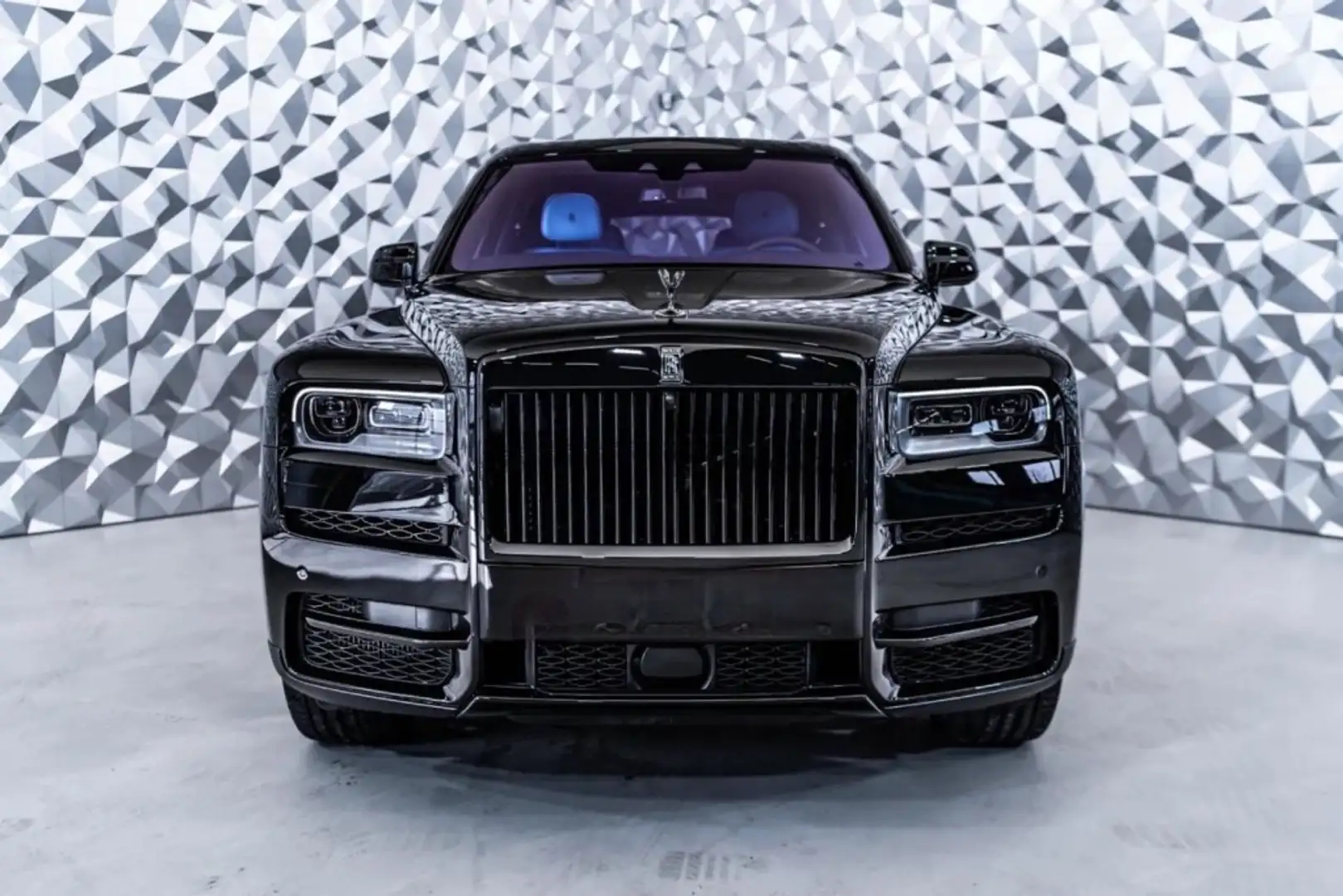 Rolls-Royce Cullinan Todoterreno Automático de 5 Puertas Fekete - 2