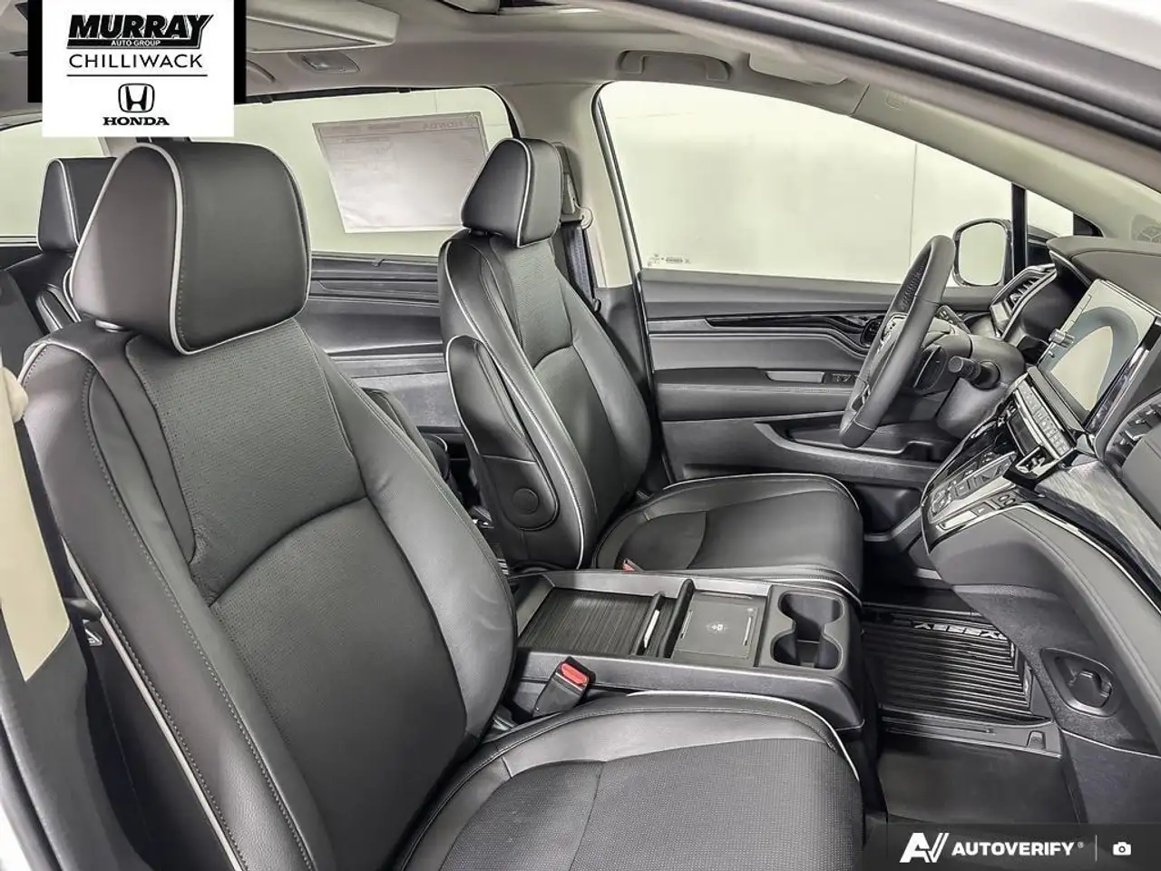 Honda Odyssey снимка Honda Odyssey
